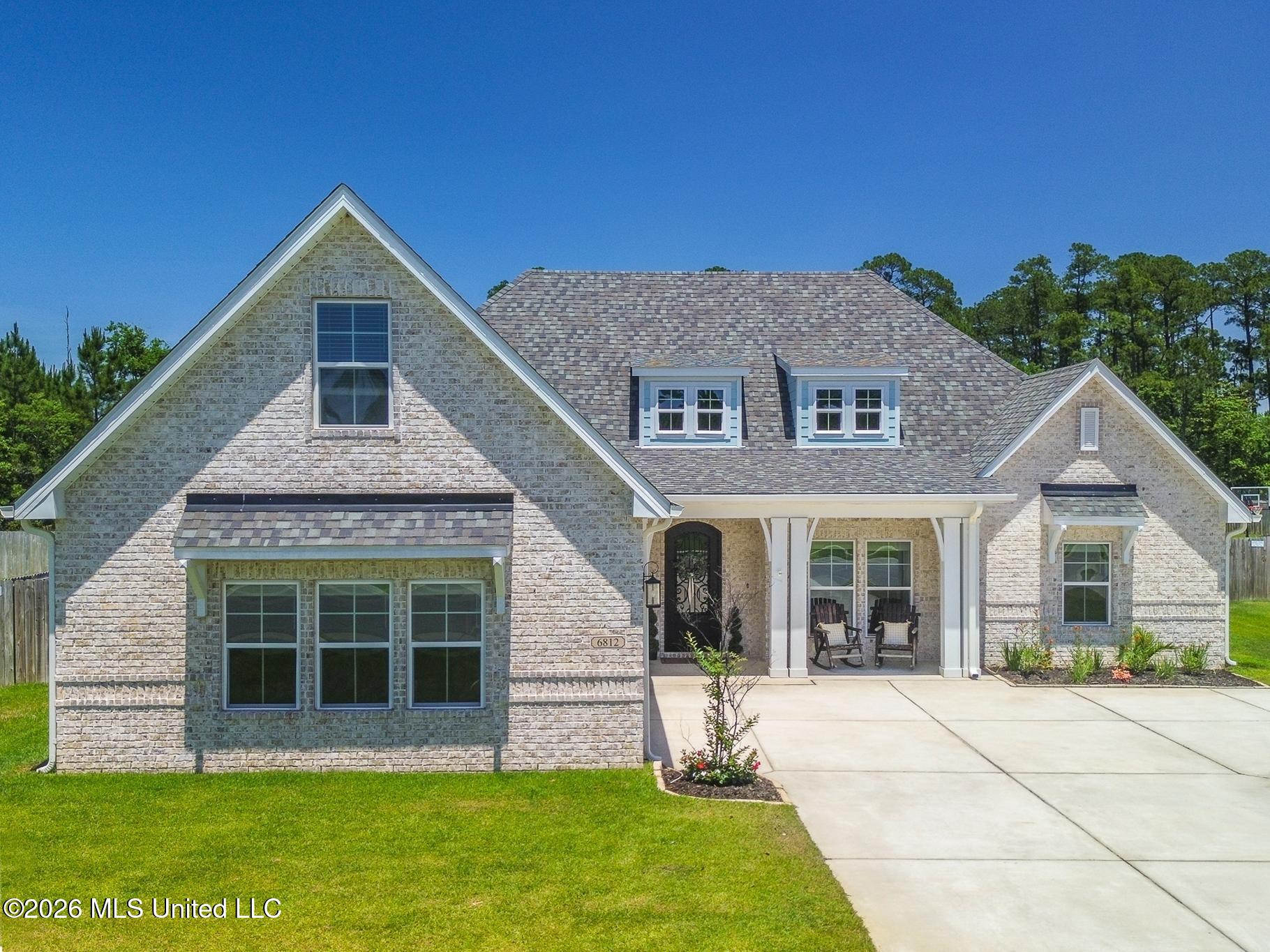 6812 Enclave Lane Property Photo 1