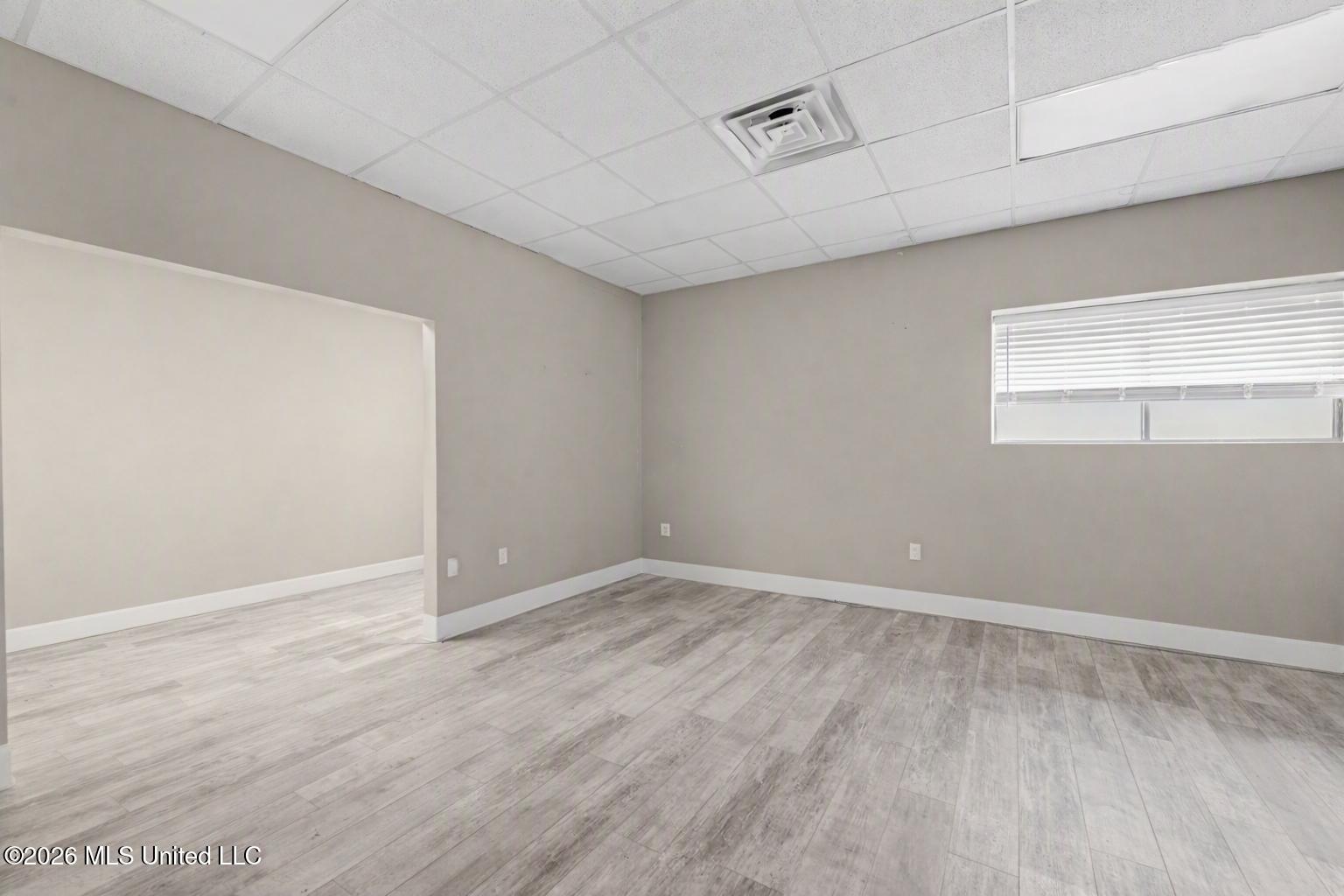 1832 E Pass Road Property Photo 6