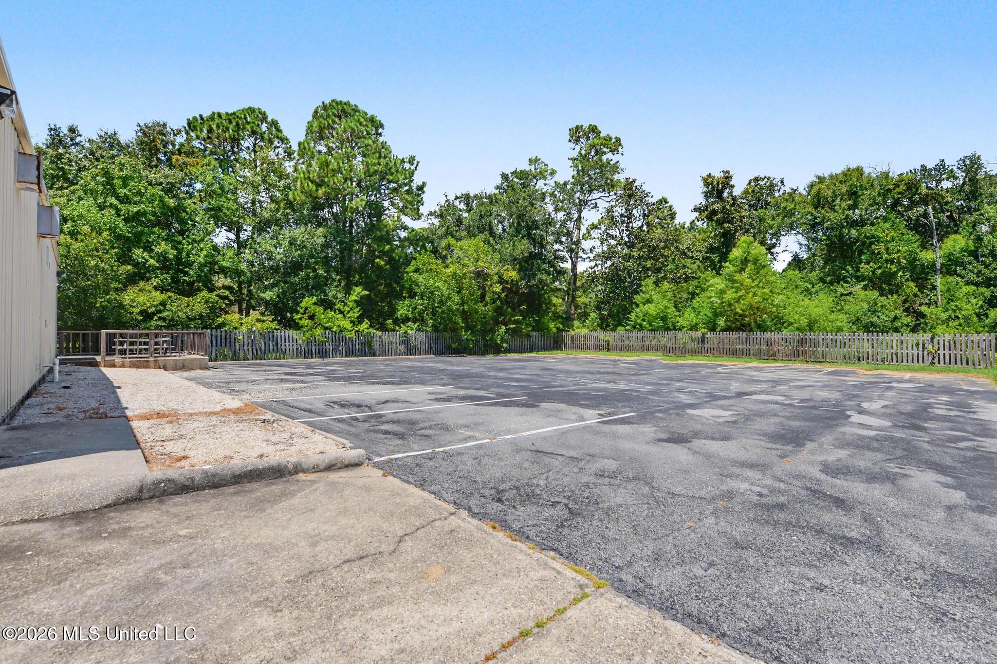 1832 E Pass Road Property Photo 27