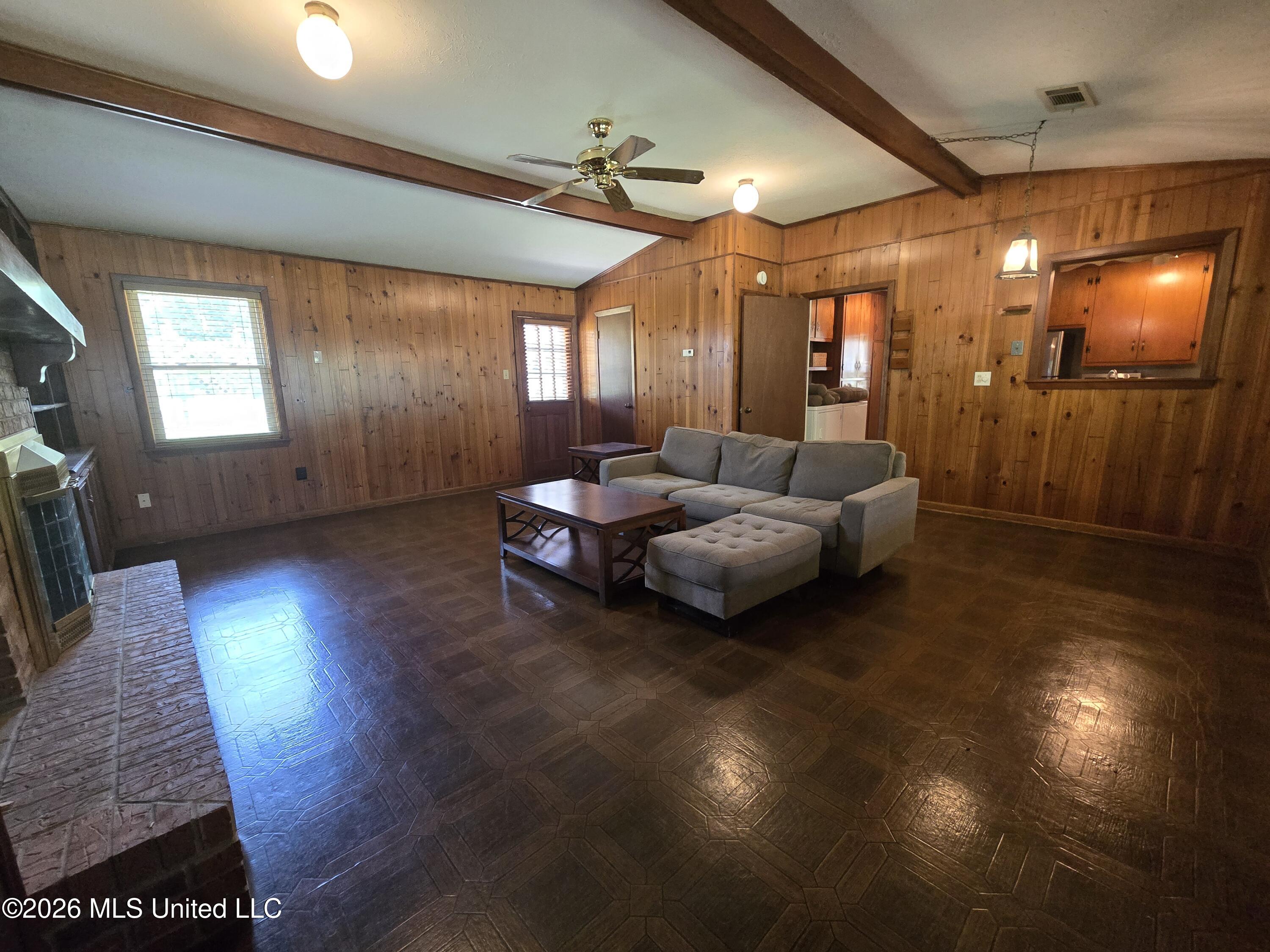 505 Dahaja Circle Property Photo 3