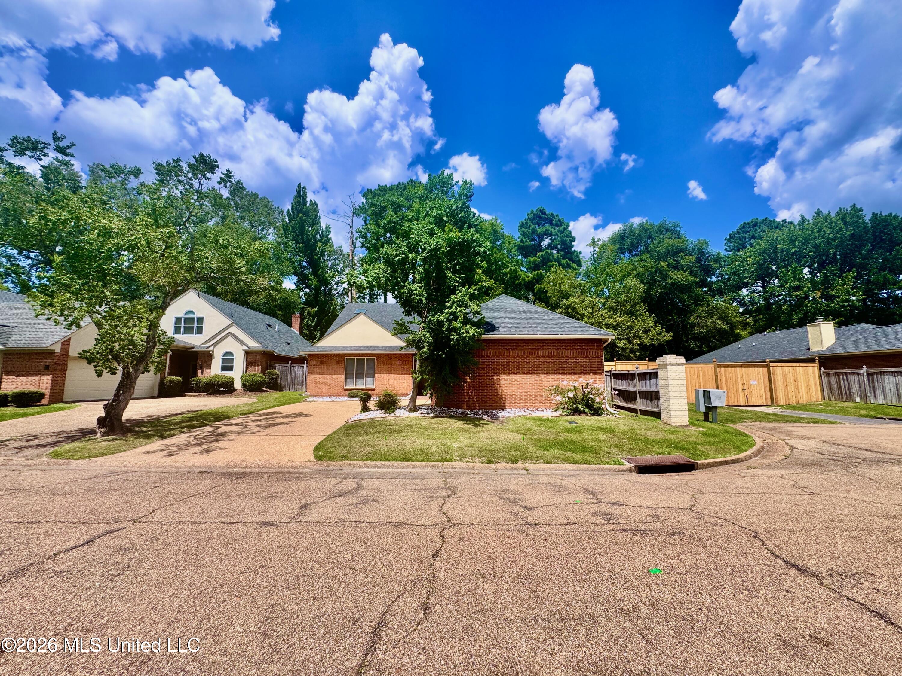 26 Autumn Park Property Photo 4