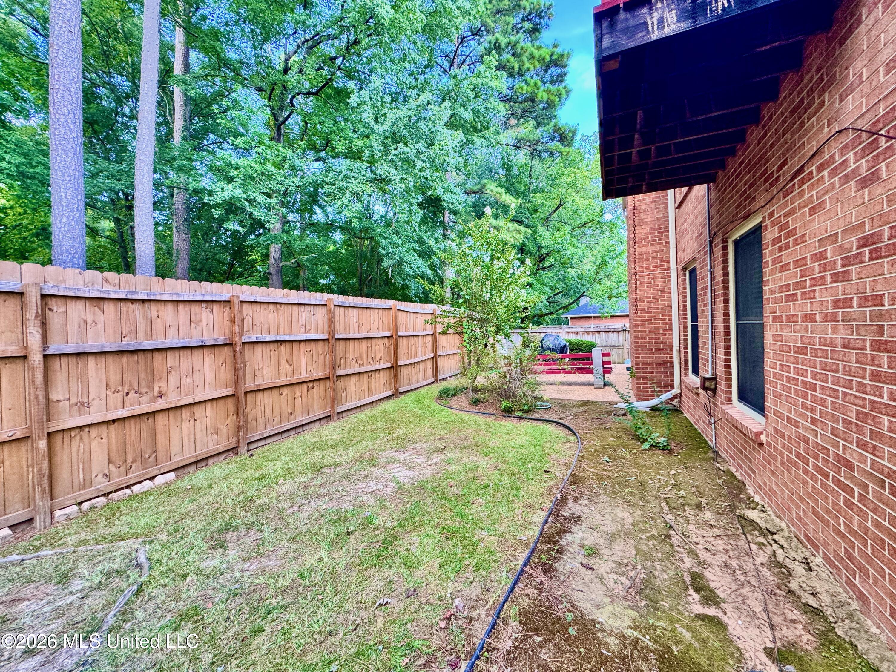26 Autumn Park Property Photo 28