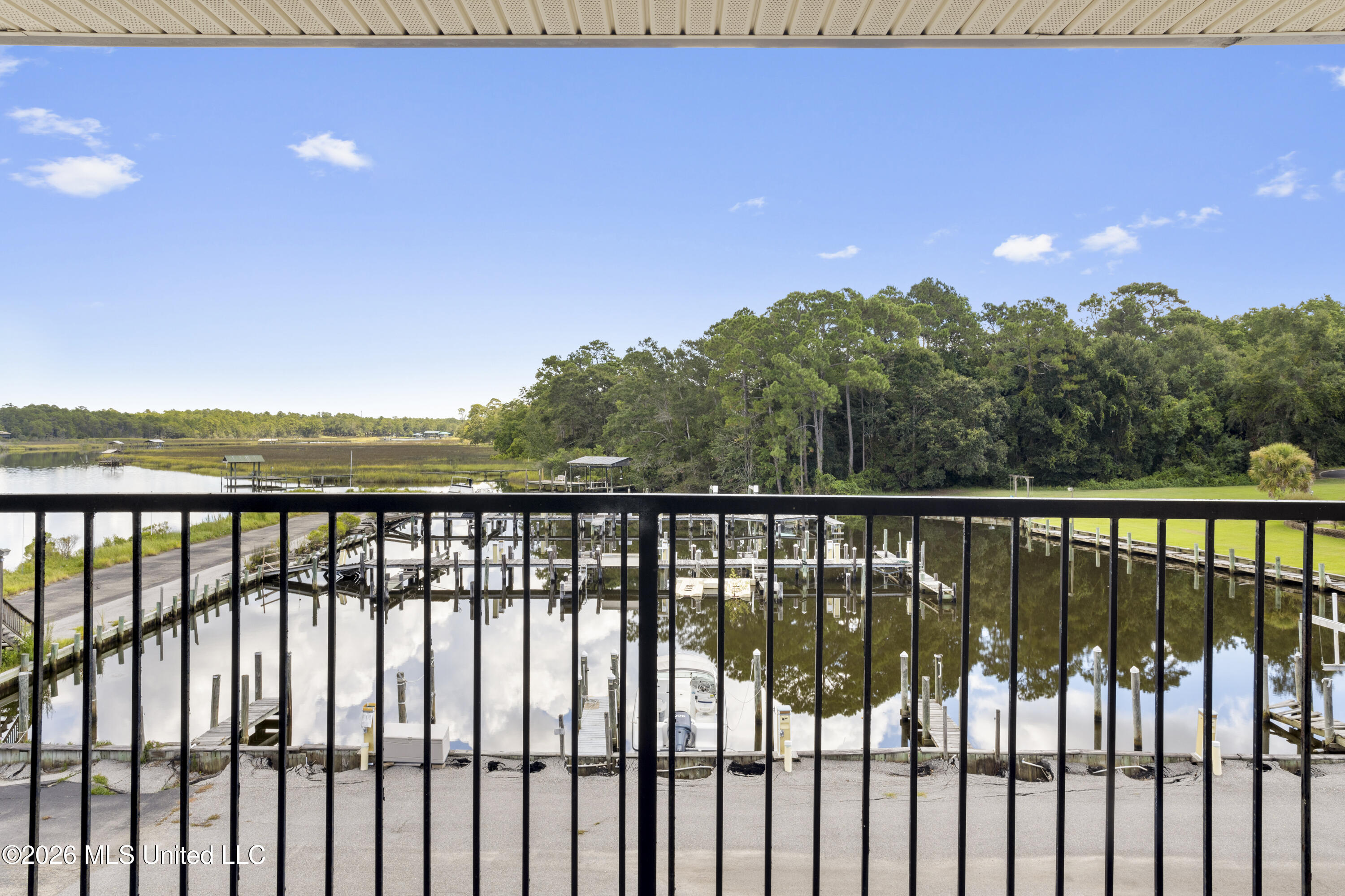 3230 Cumberland Road Property Photo 5