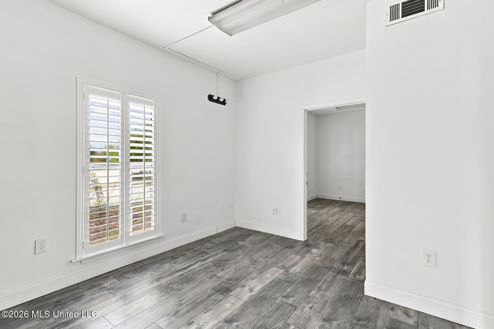 407 Orchard Park Property Photo 7