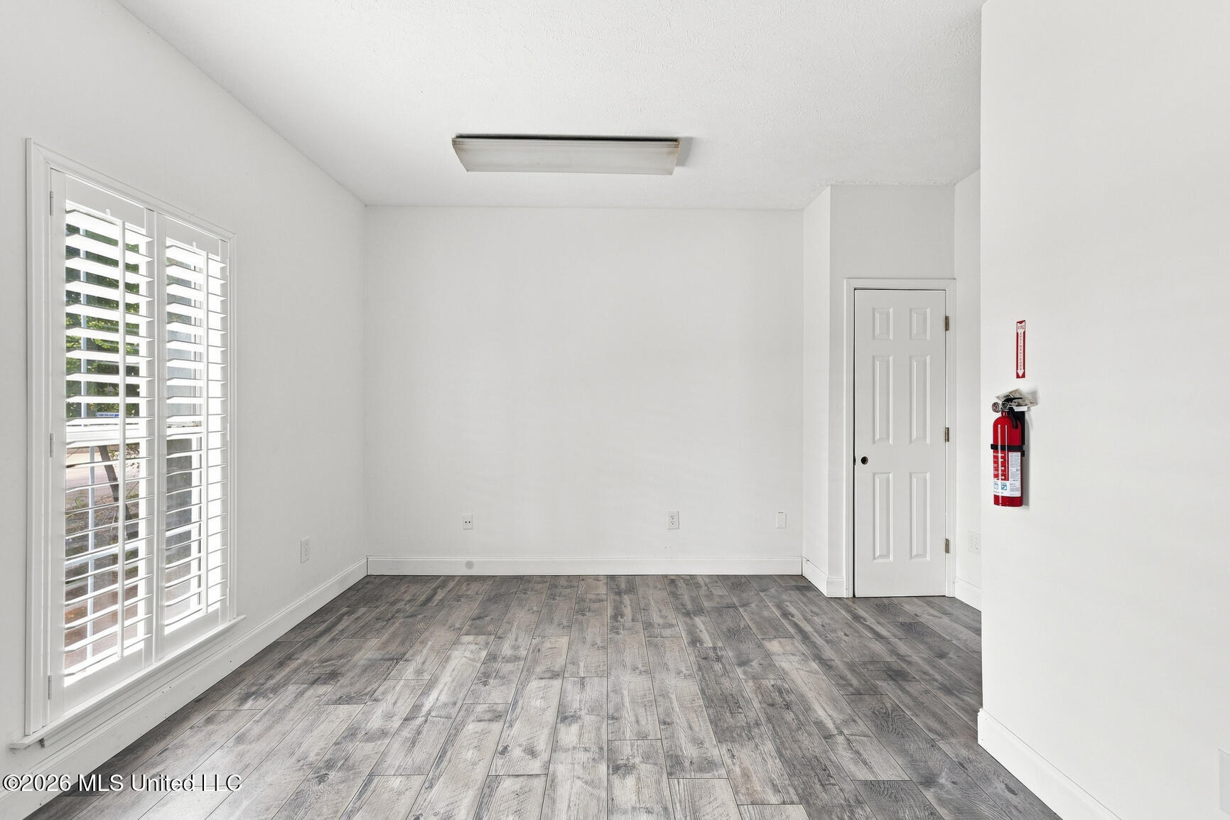 407 Orchard Park Property Photo 8
