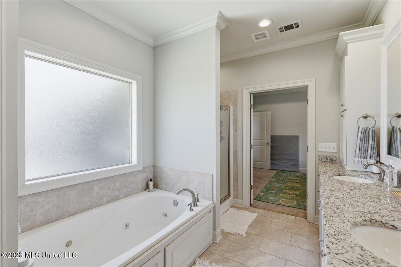 406 E Buttonwood Lane Property Photo 24