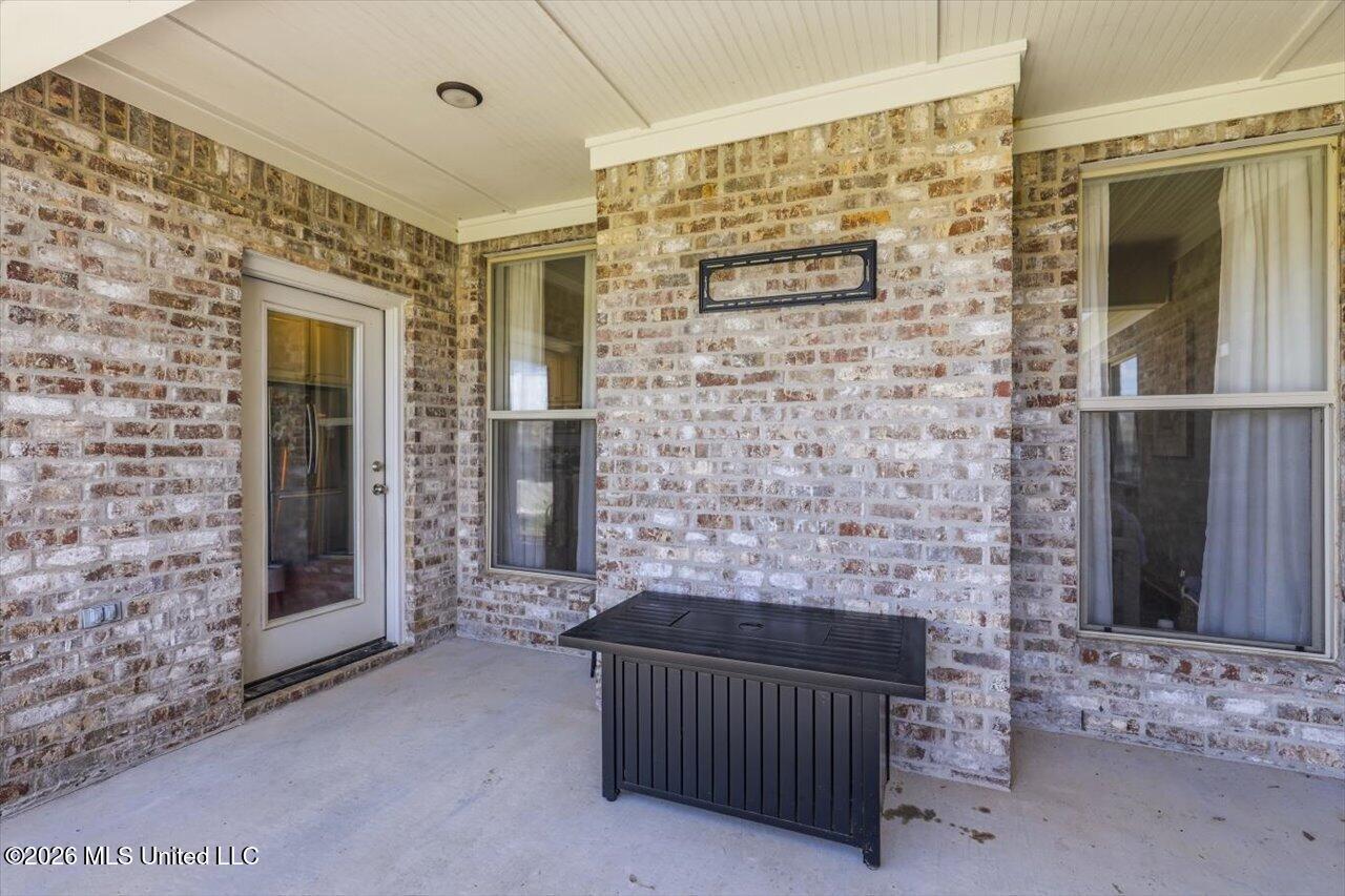 406 E Buttonwood Lane Property Photo 28