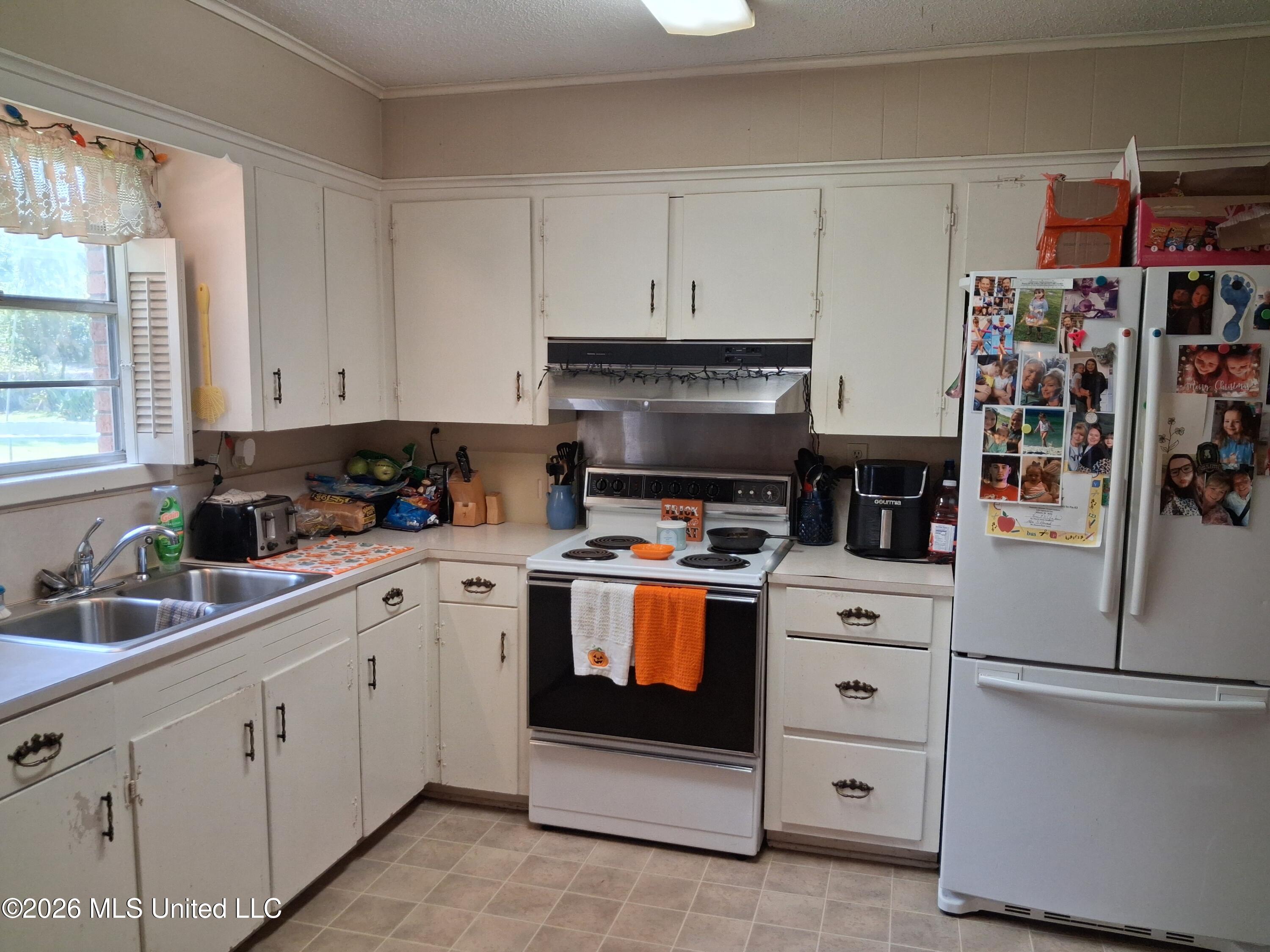215 Patricia Drive Property Photo 6