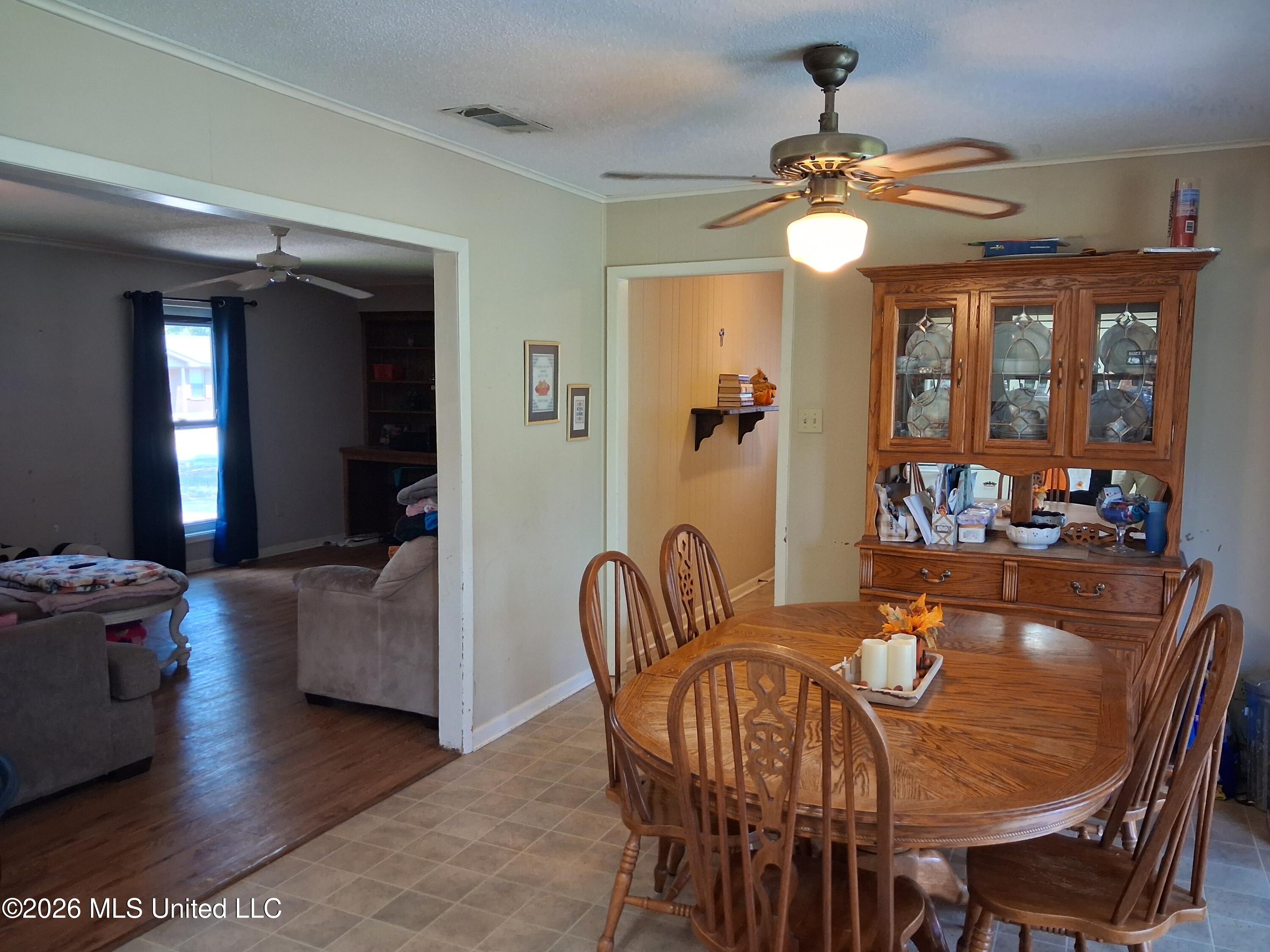215 Patricia Drive Property Photo 8