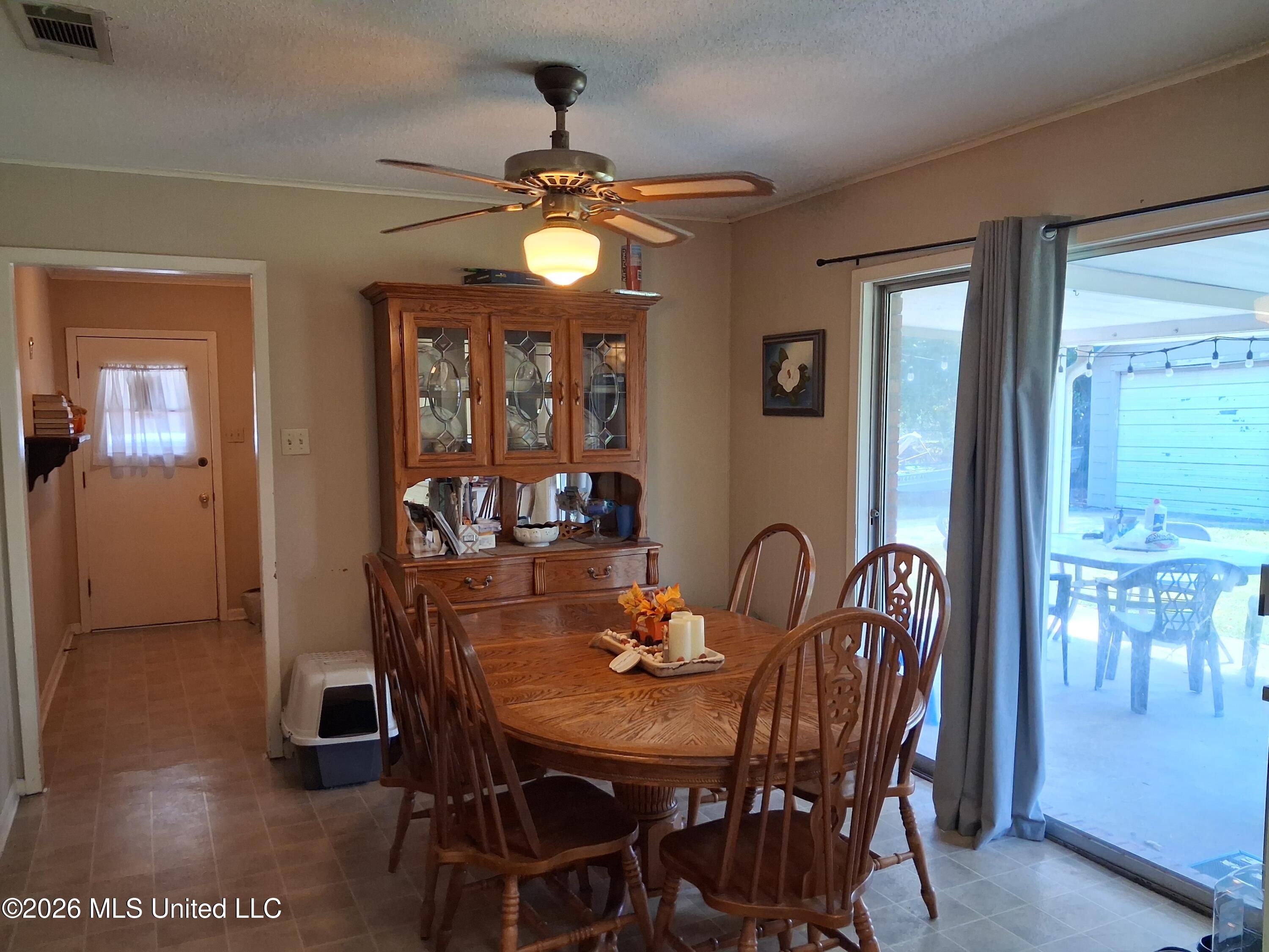 215 Patricia Drive Property Photo 12