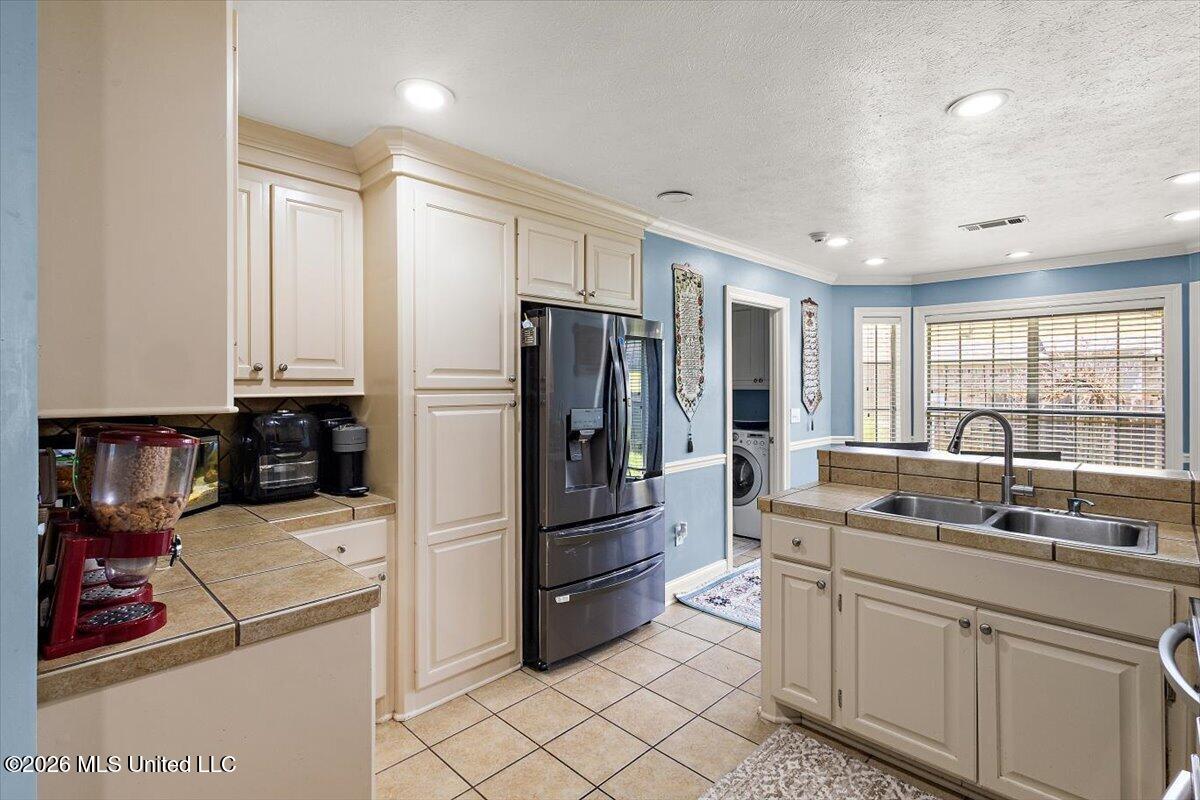 153 Stratford Drive Property Photo 22