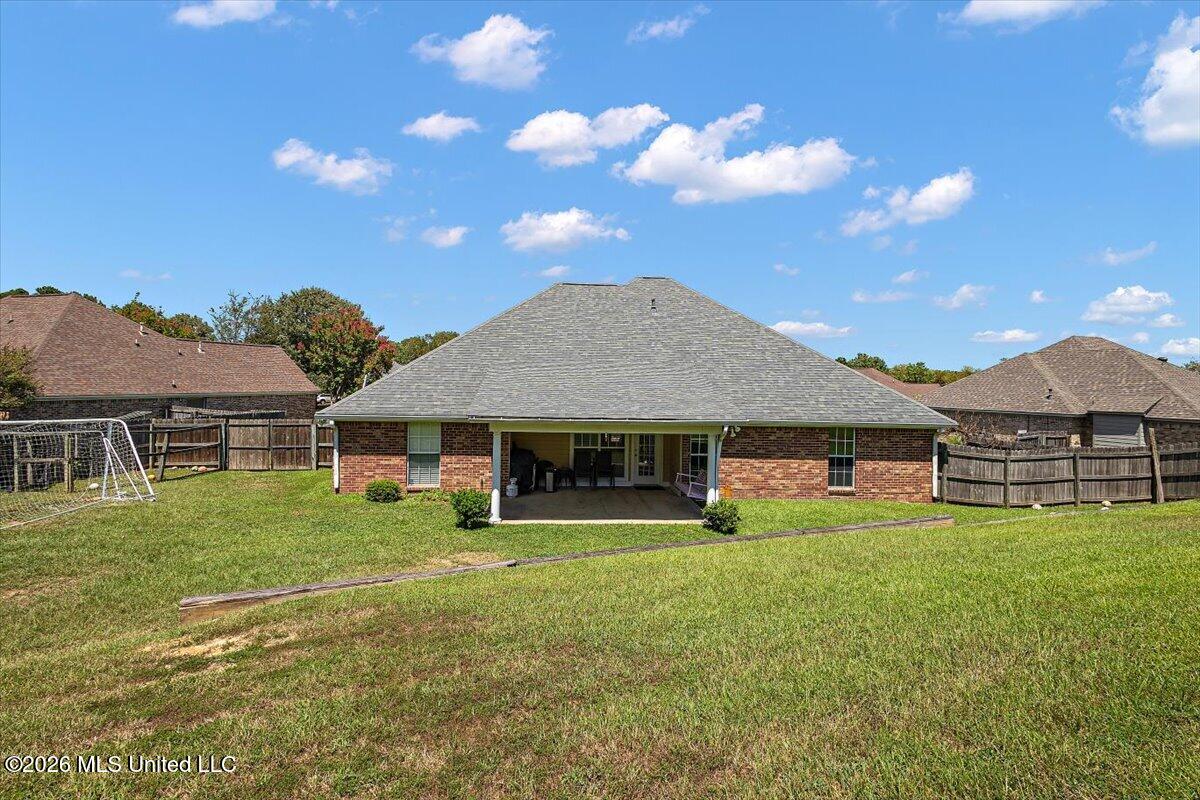 153 Stratford Drive Property Photo 39