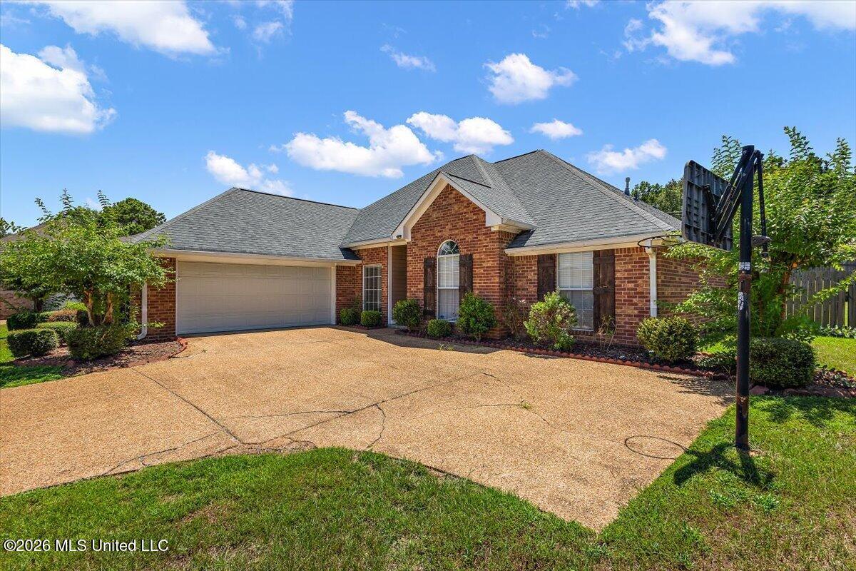 153 Stratford Drive Property Photo 42