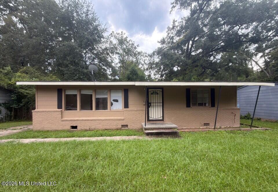 2747 Emerald Drive Property Photo 1