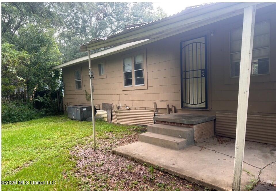 2747 Emerald Drive Property Photo 12