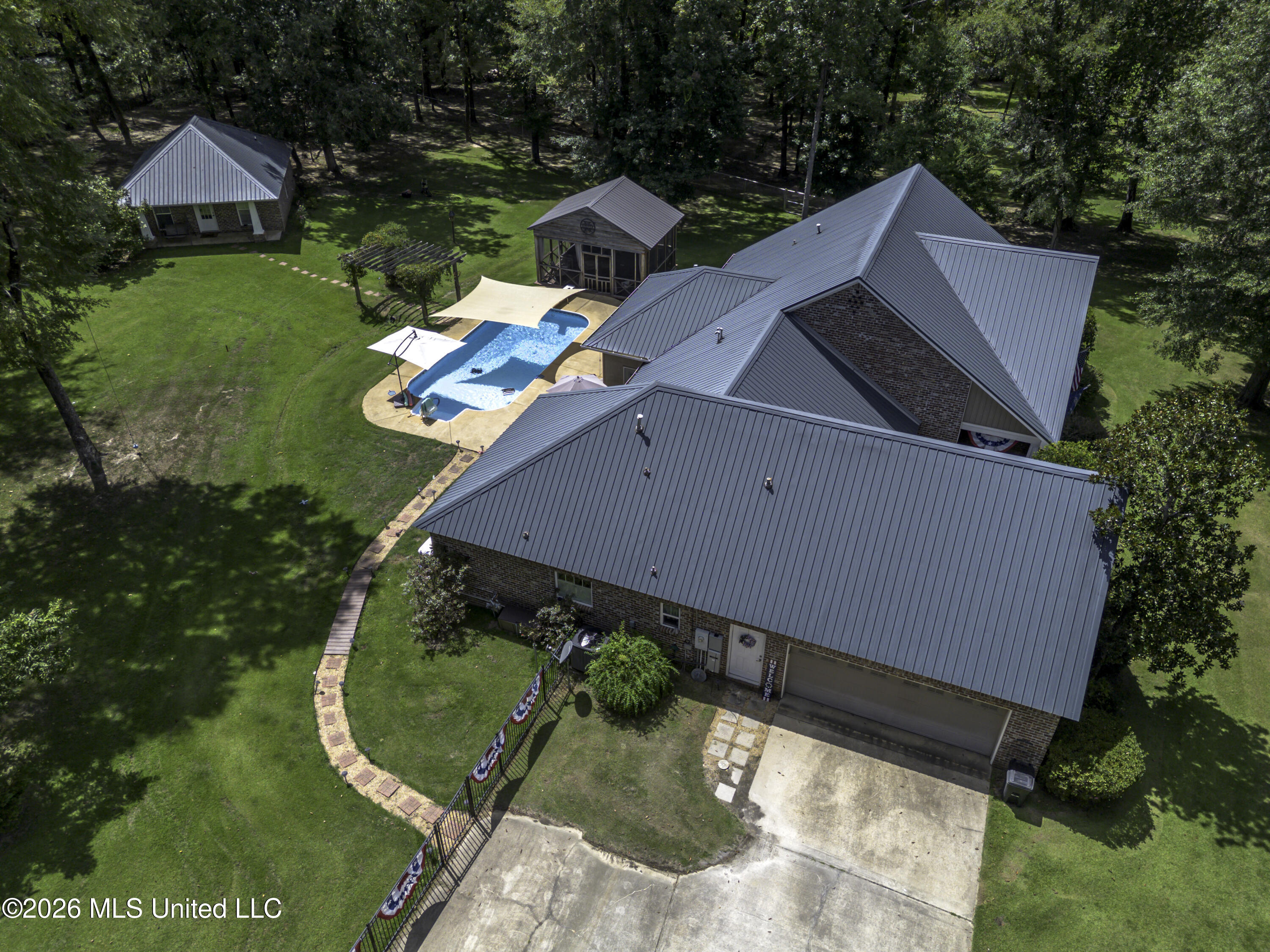 717 Thomasville Road Property Photo 18