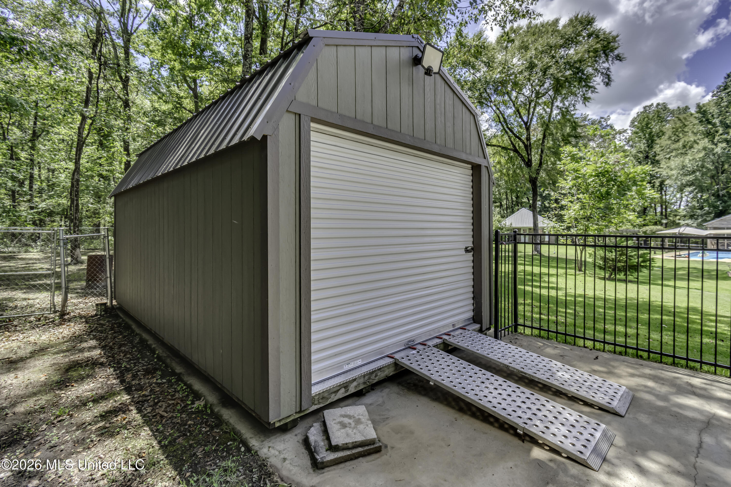 717 Thomasville Road Property Photo 21