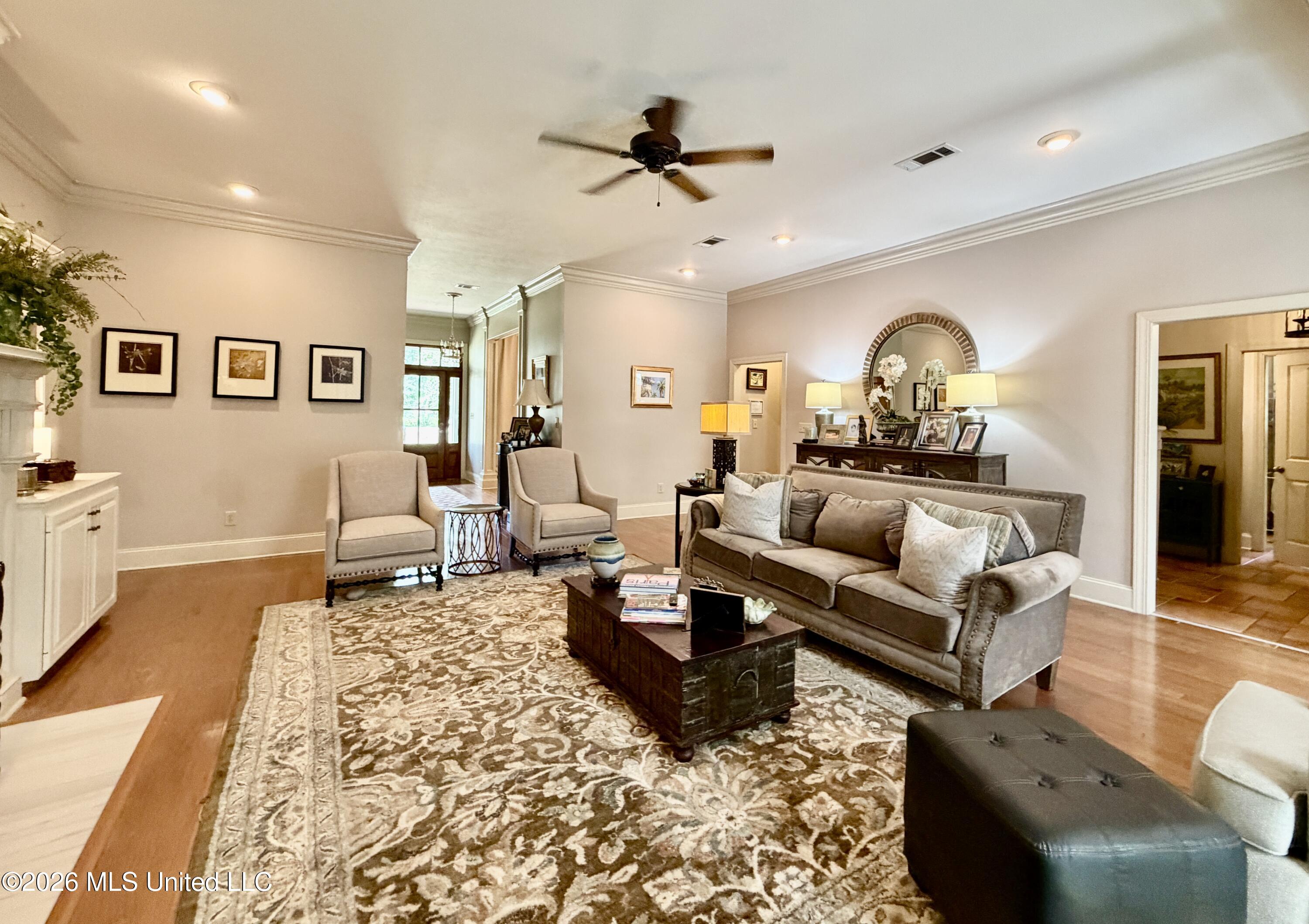 4 Lafayette Circle Property Photo 28
