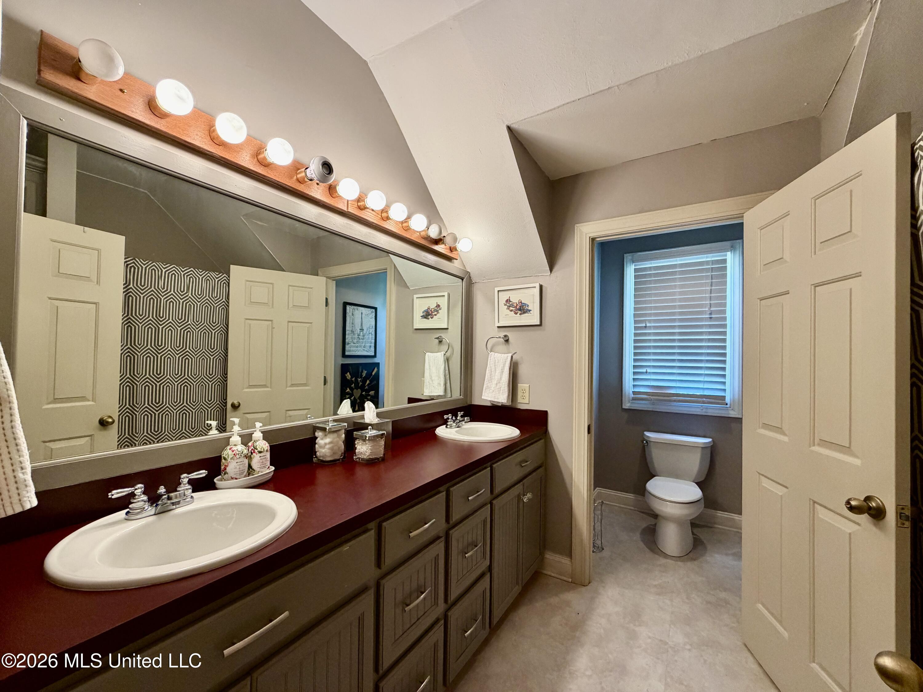 4 Lafayette Circle Property Photo 44
