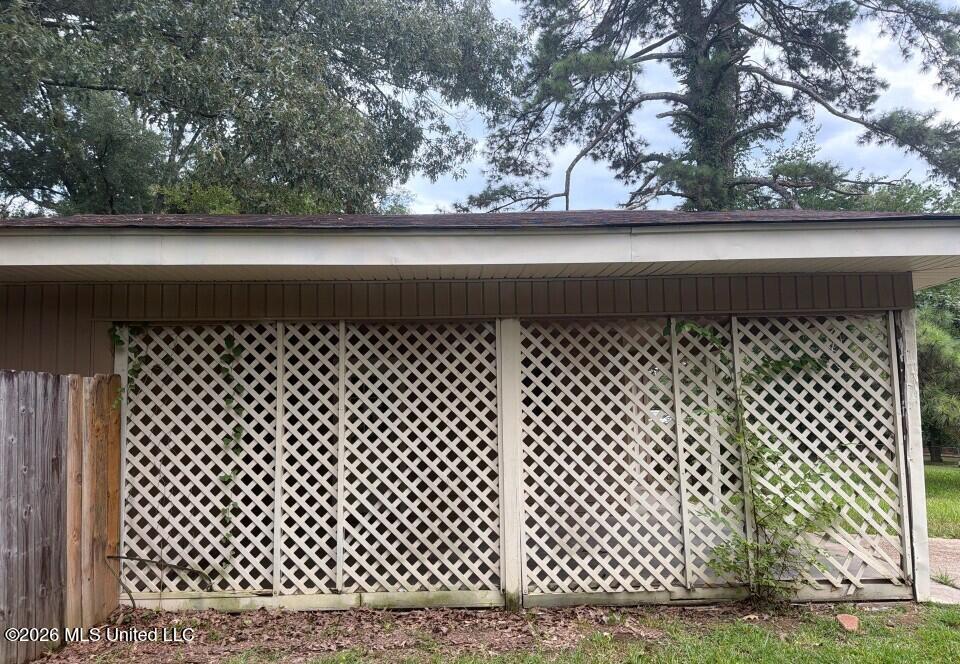 1604 Woody Drive Property Photo 10
