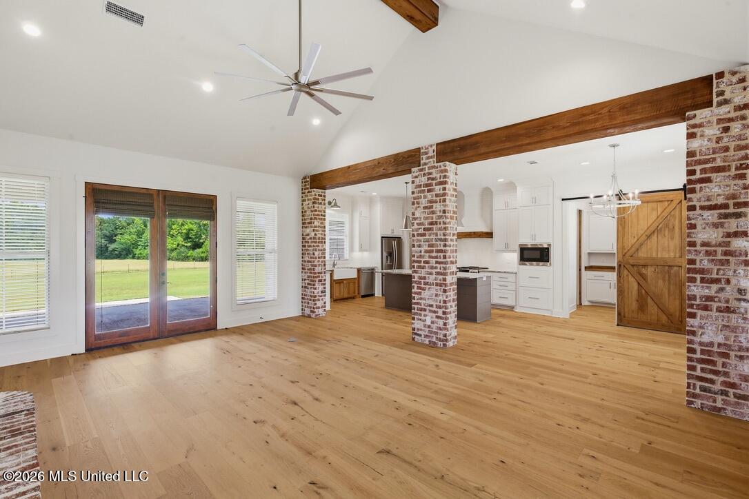 901 Sharon Road Property Photo 11
