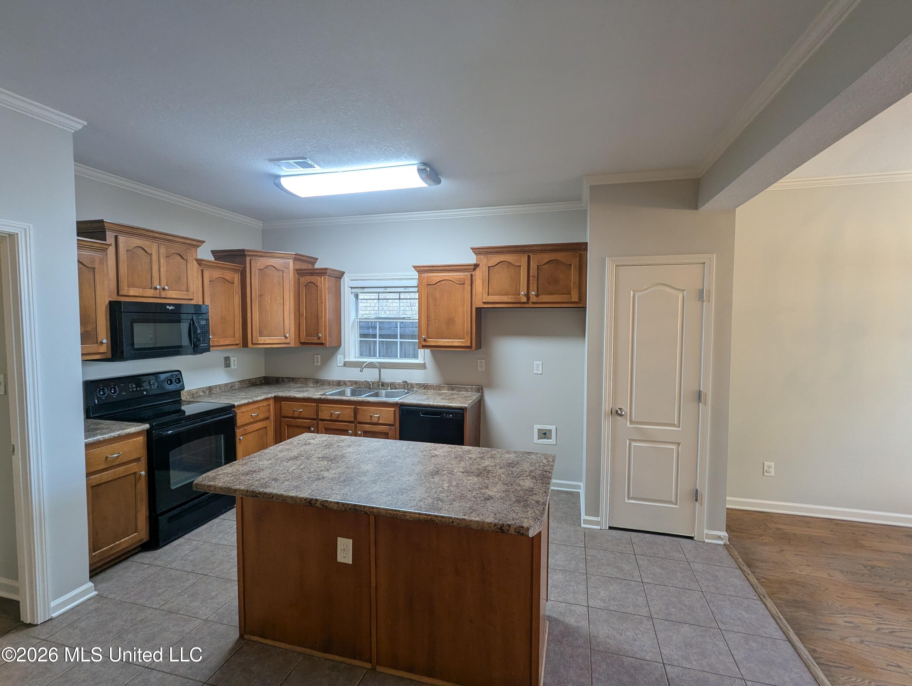 2894 Dawkins Drive Property Photo 4