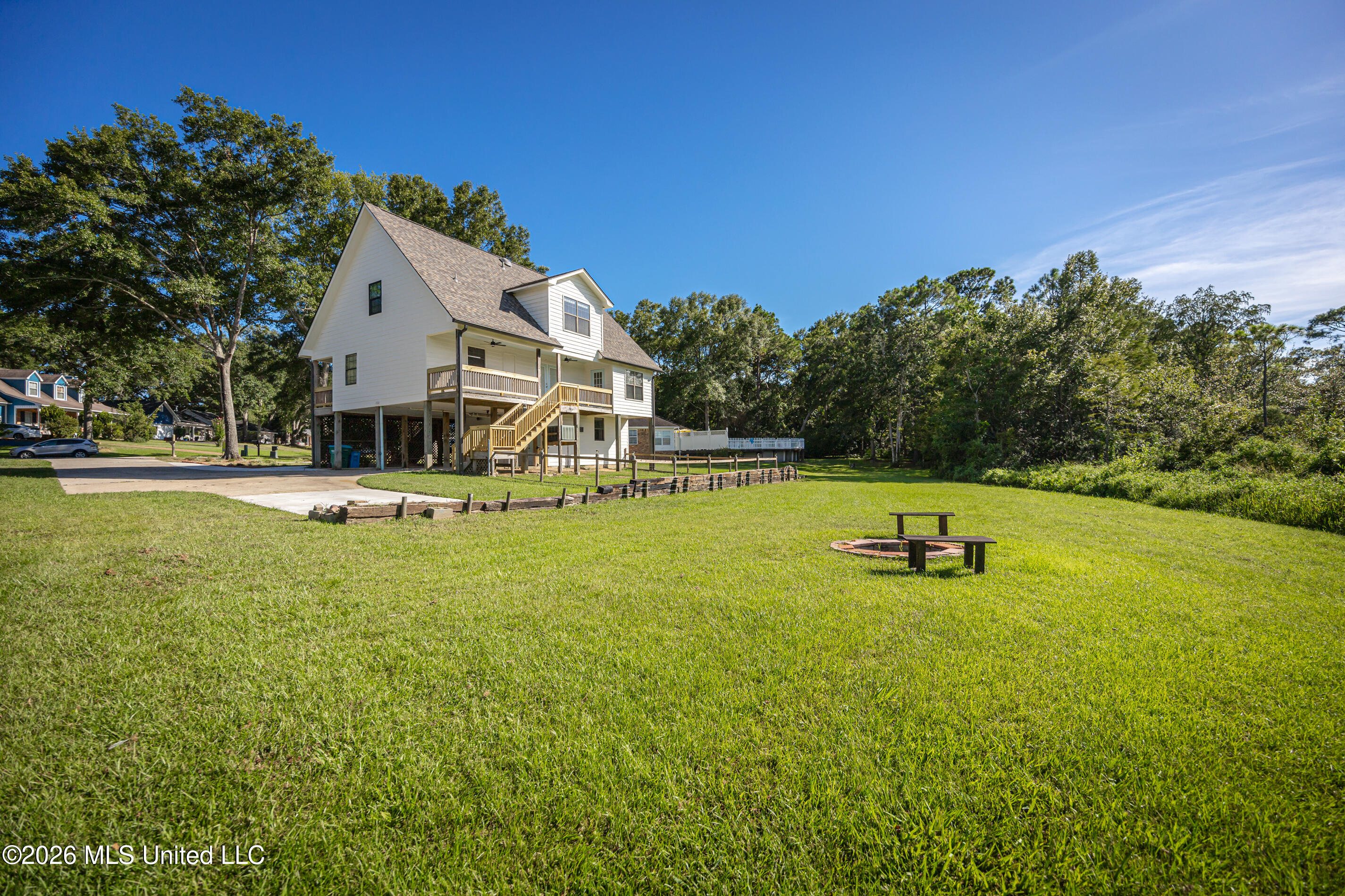 5513 Sioux Drive Property Photo 7