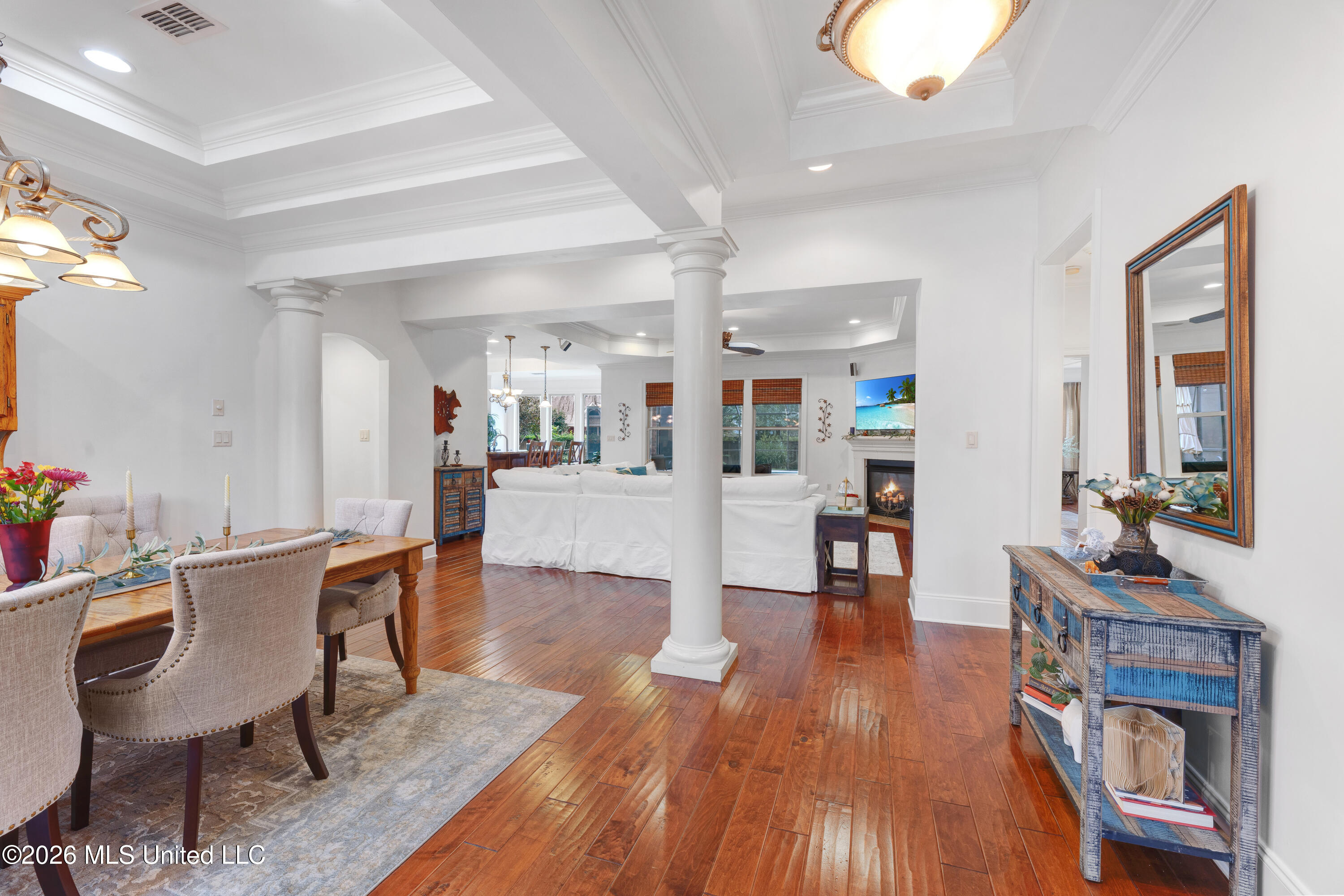 2114 Whitney Oaks Drive Property Photo 8