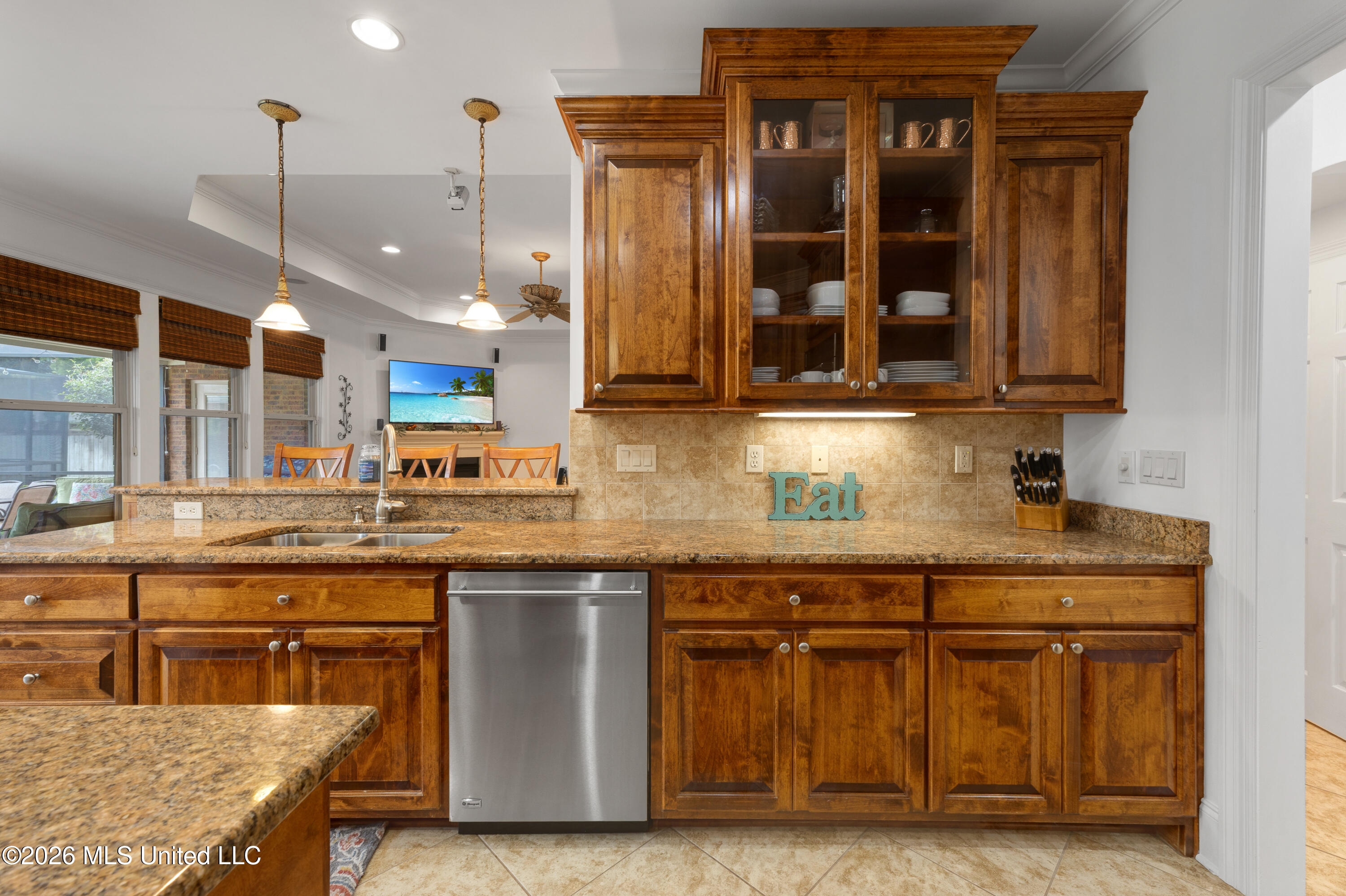 2114 Whitney Oaks Drive Property Photo 19