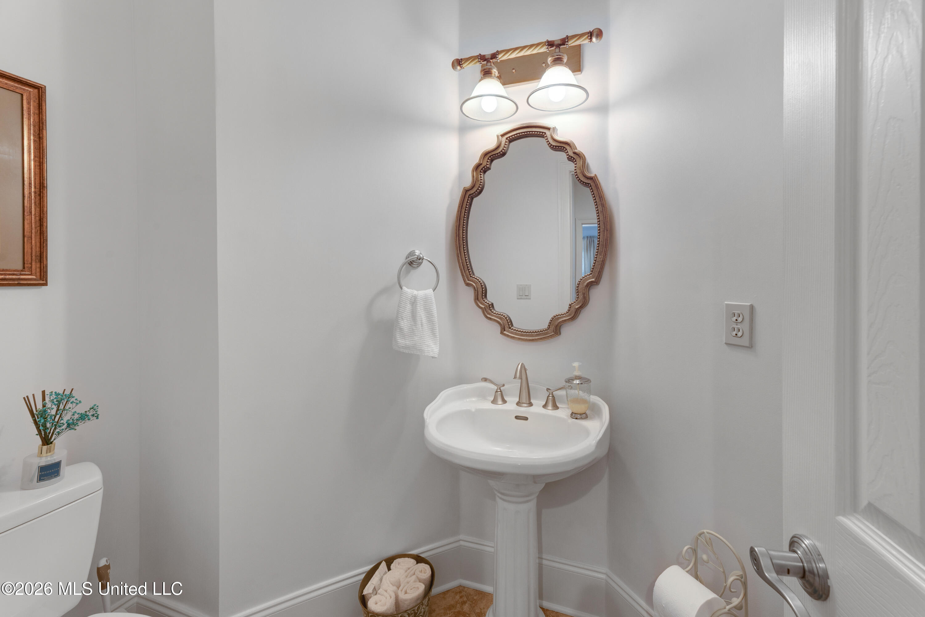 2114 Whitney Oaks Drive Property Photo 33
