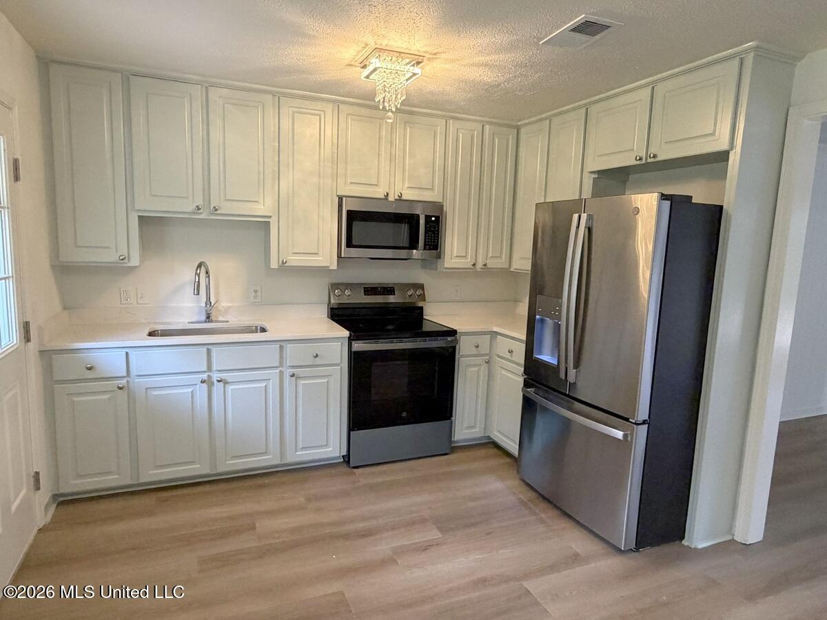 1085 Old Jackson Road Property Photo 3