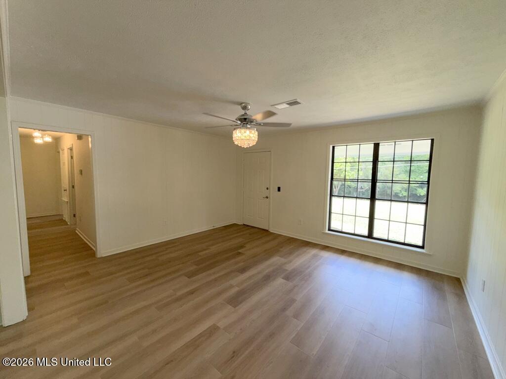 1085 Old Jackson Road Property Photo 4