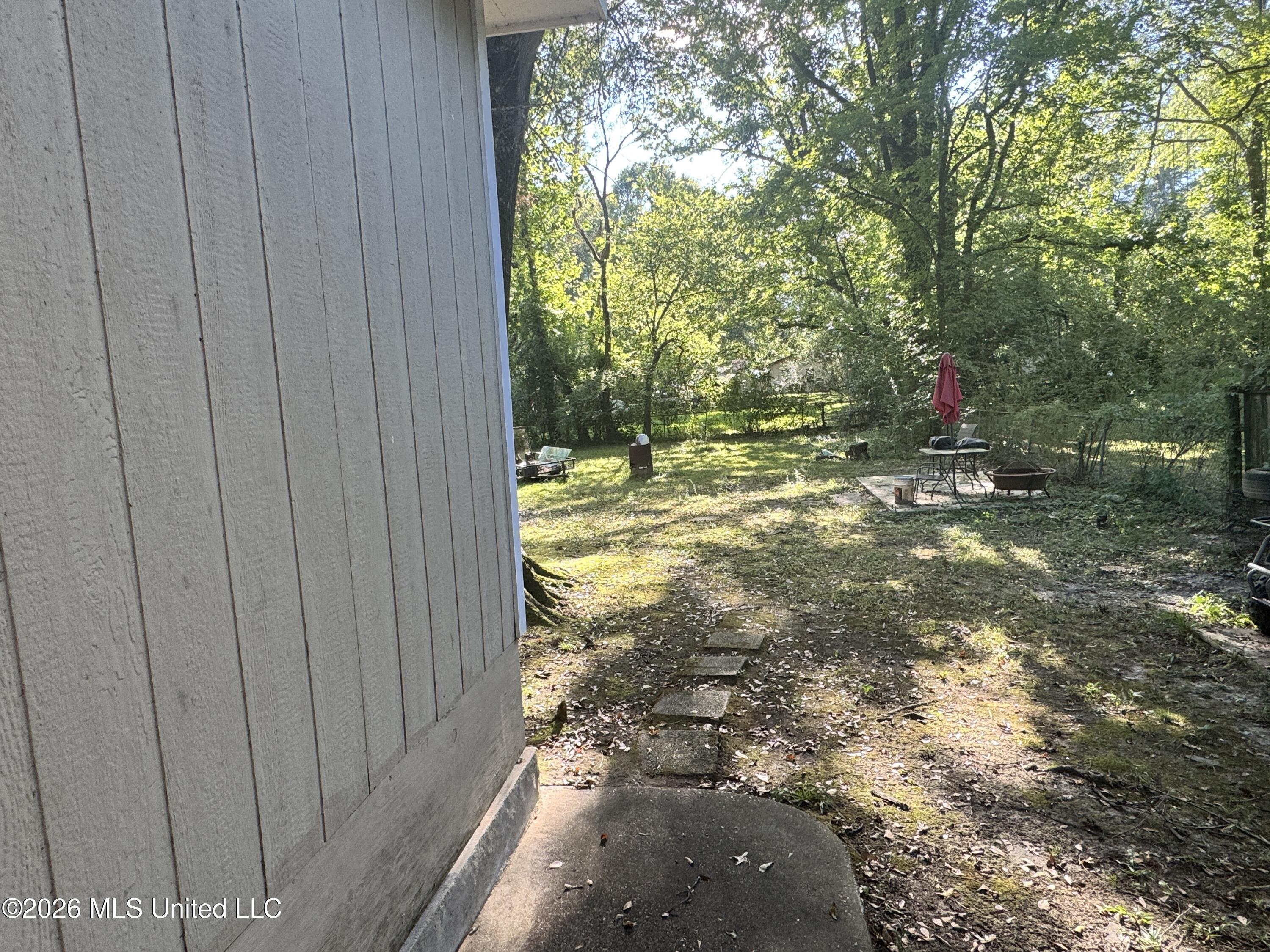3165 Oak Forest Drive Property Photo 4
