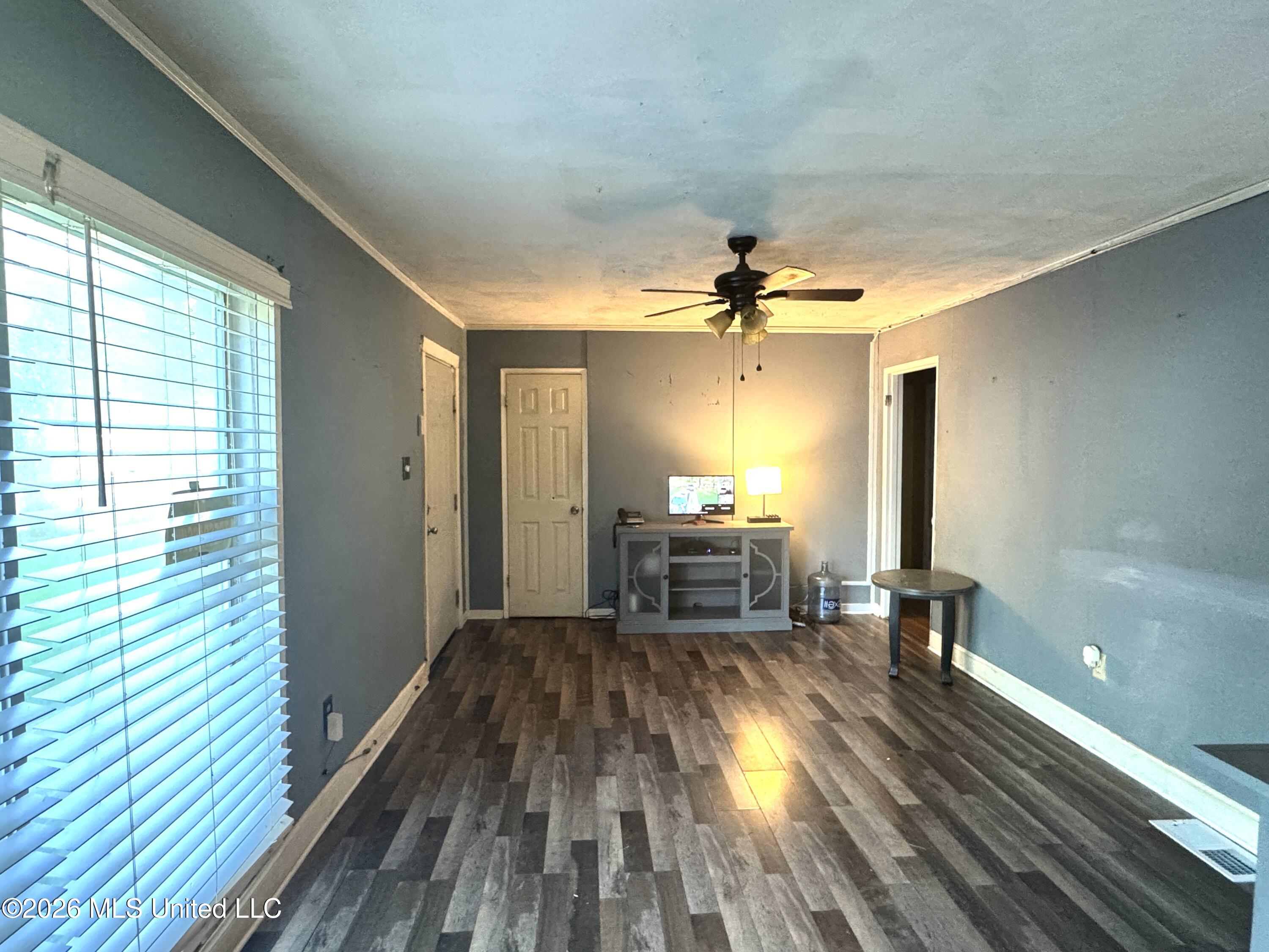 3165 Oak Forest Drive Property Photo 7