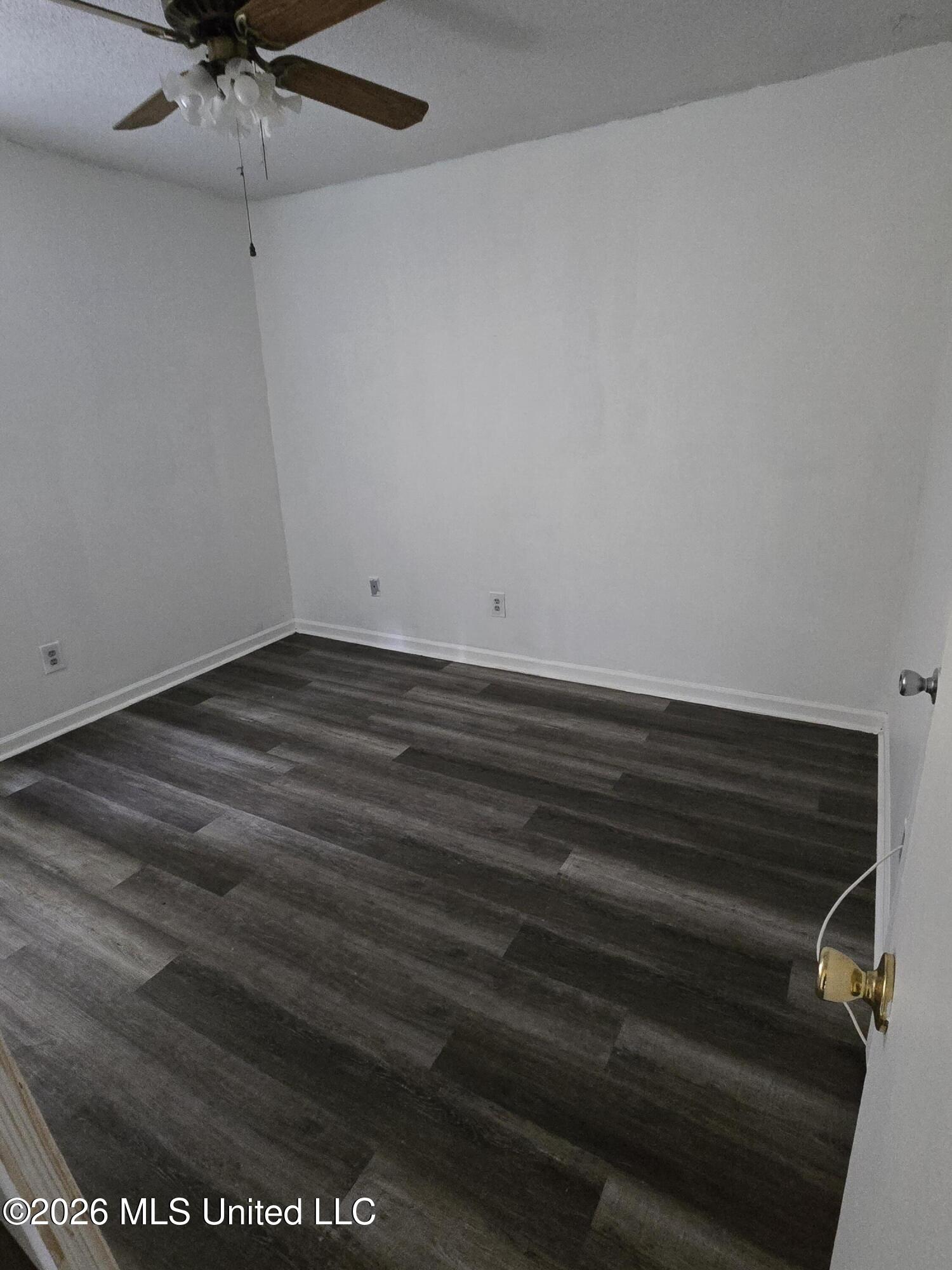 614 Capewood Property Photo 12