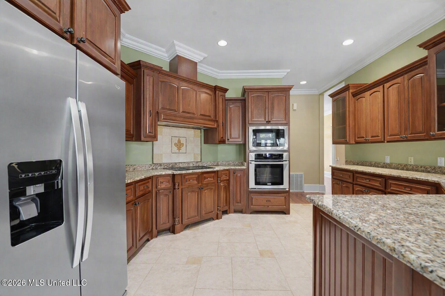 2407 Washington Avenue Property Photo 11