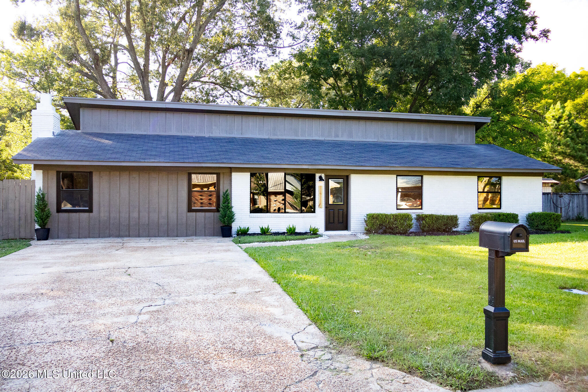 3232 Stark Drive Property Photo 1