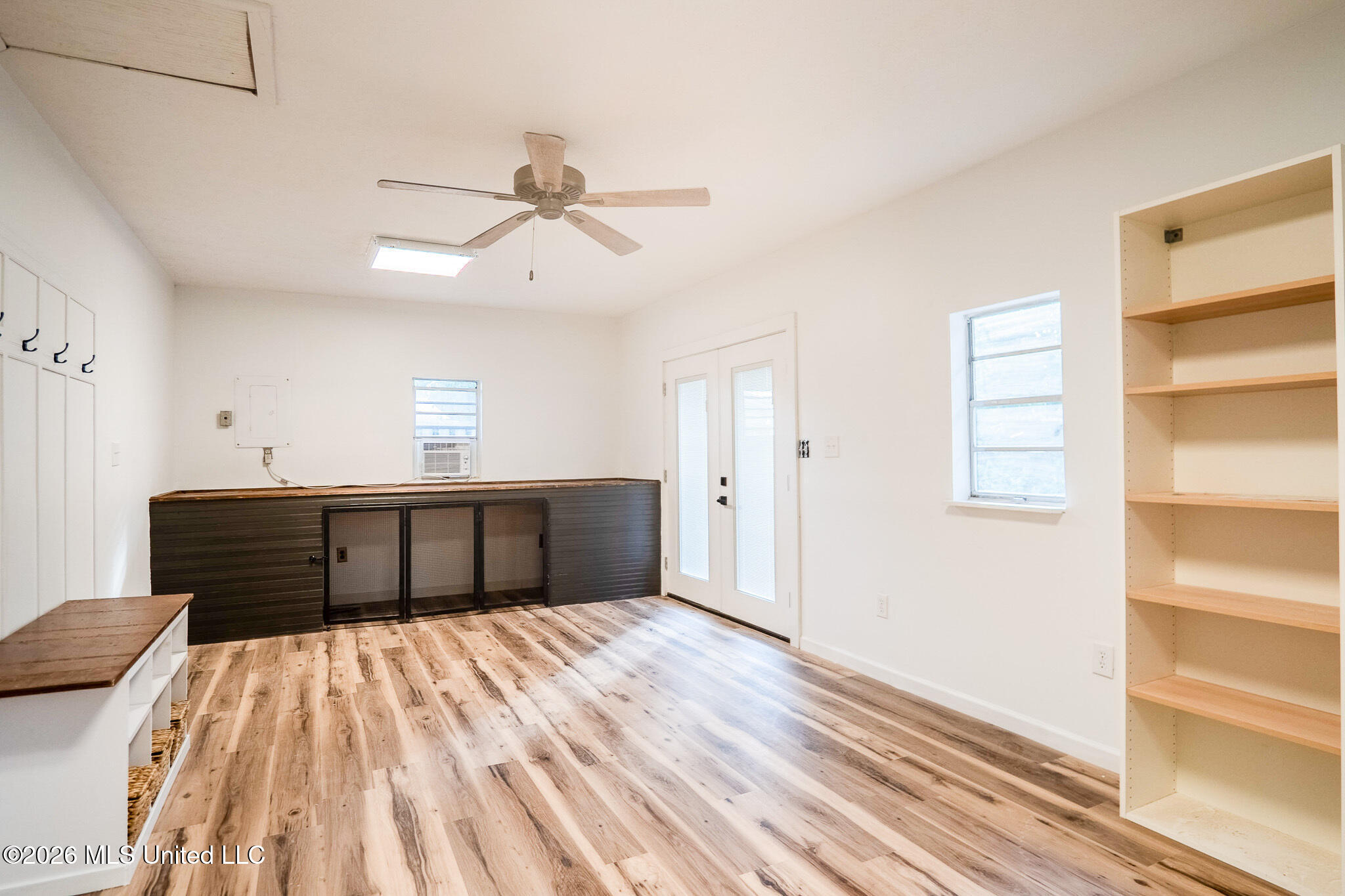 3232 Stark Drive Property Photo 6
