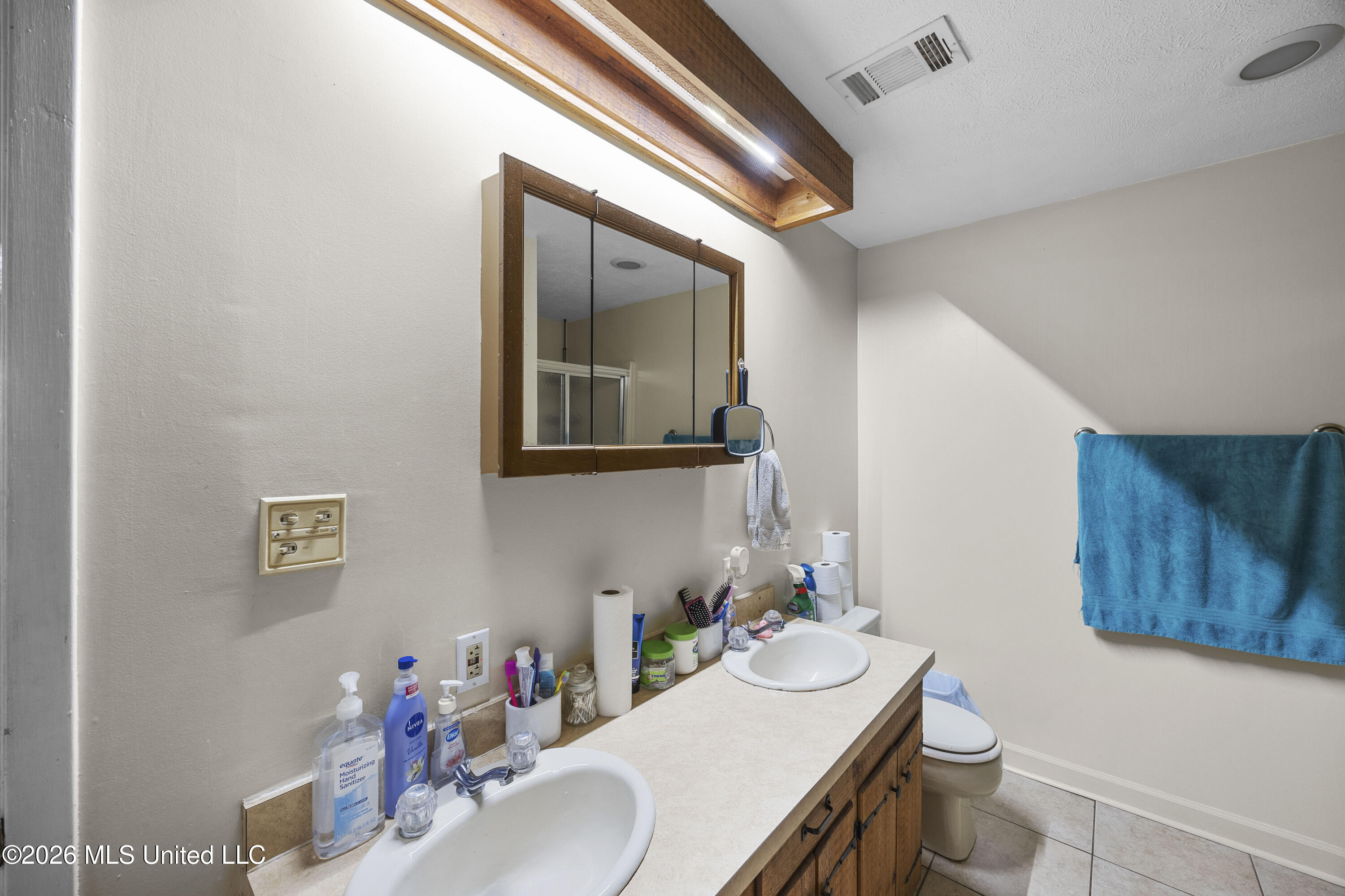 1712 S Little River Road Property Photo 4