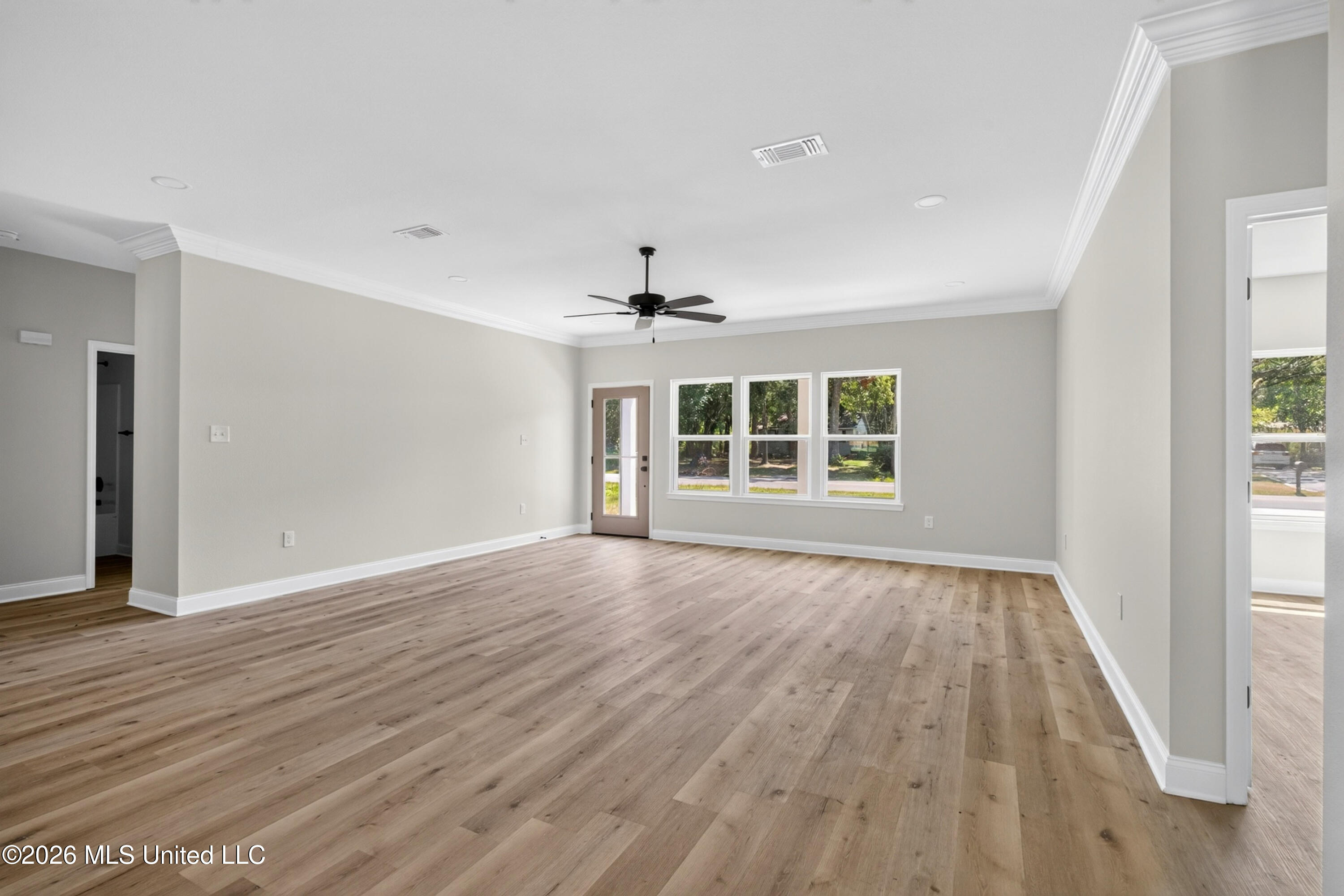 522 Main Street Property Photo 5