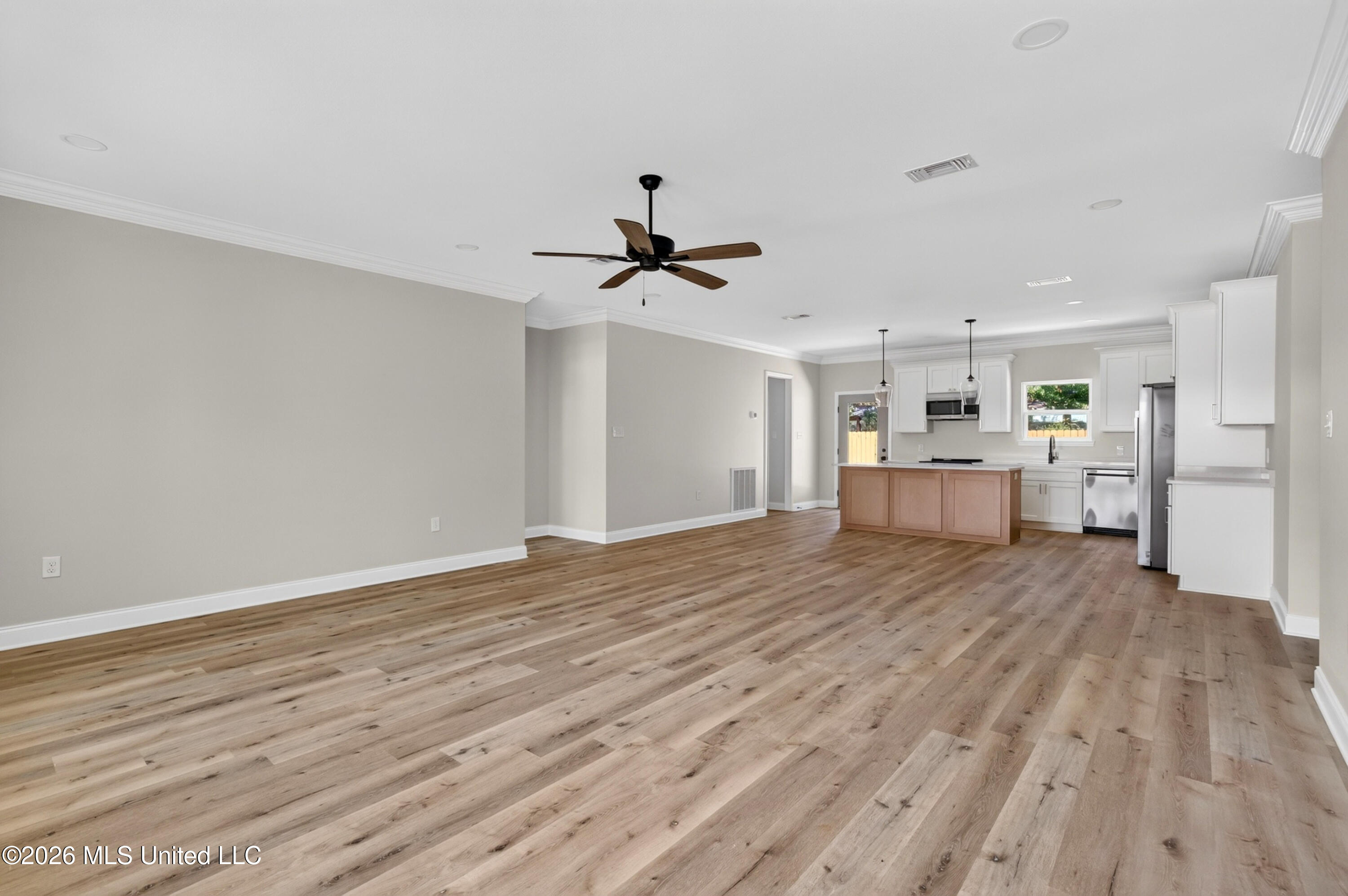 522 Main Street Property Photo 6
