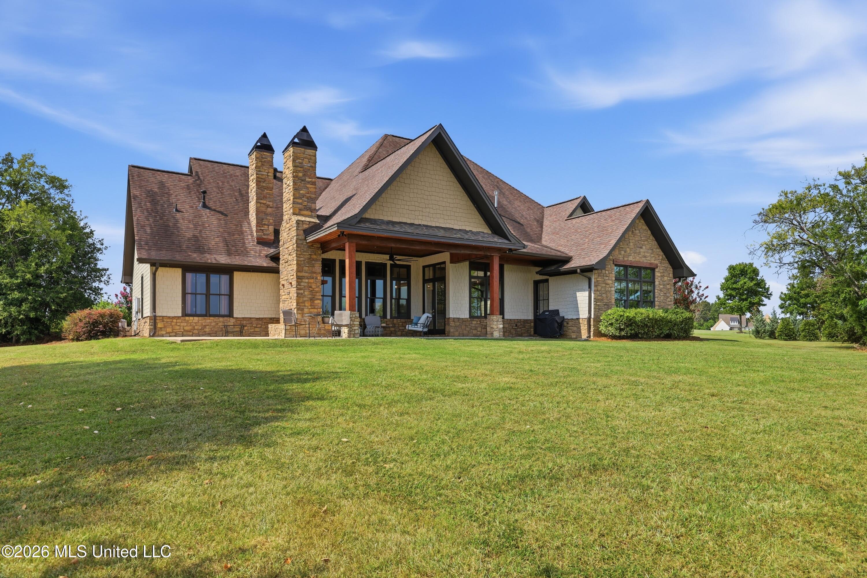 104 Chantry Lane Property Photo 2