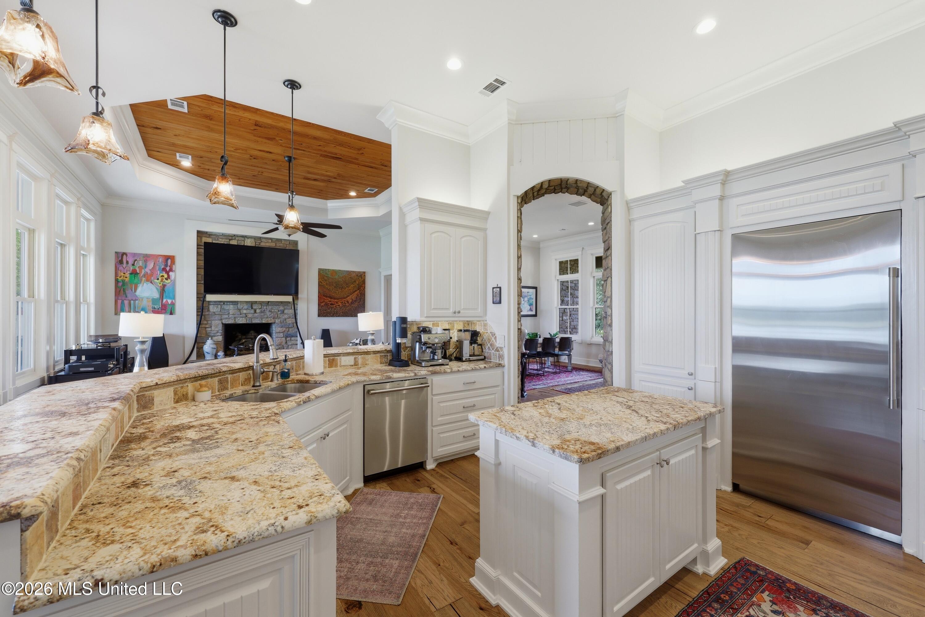 104 Chantry Lane Property Photo 18