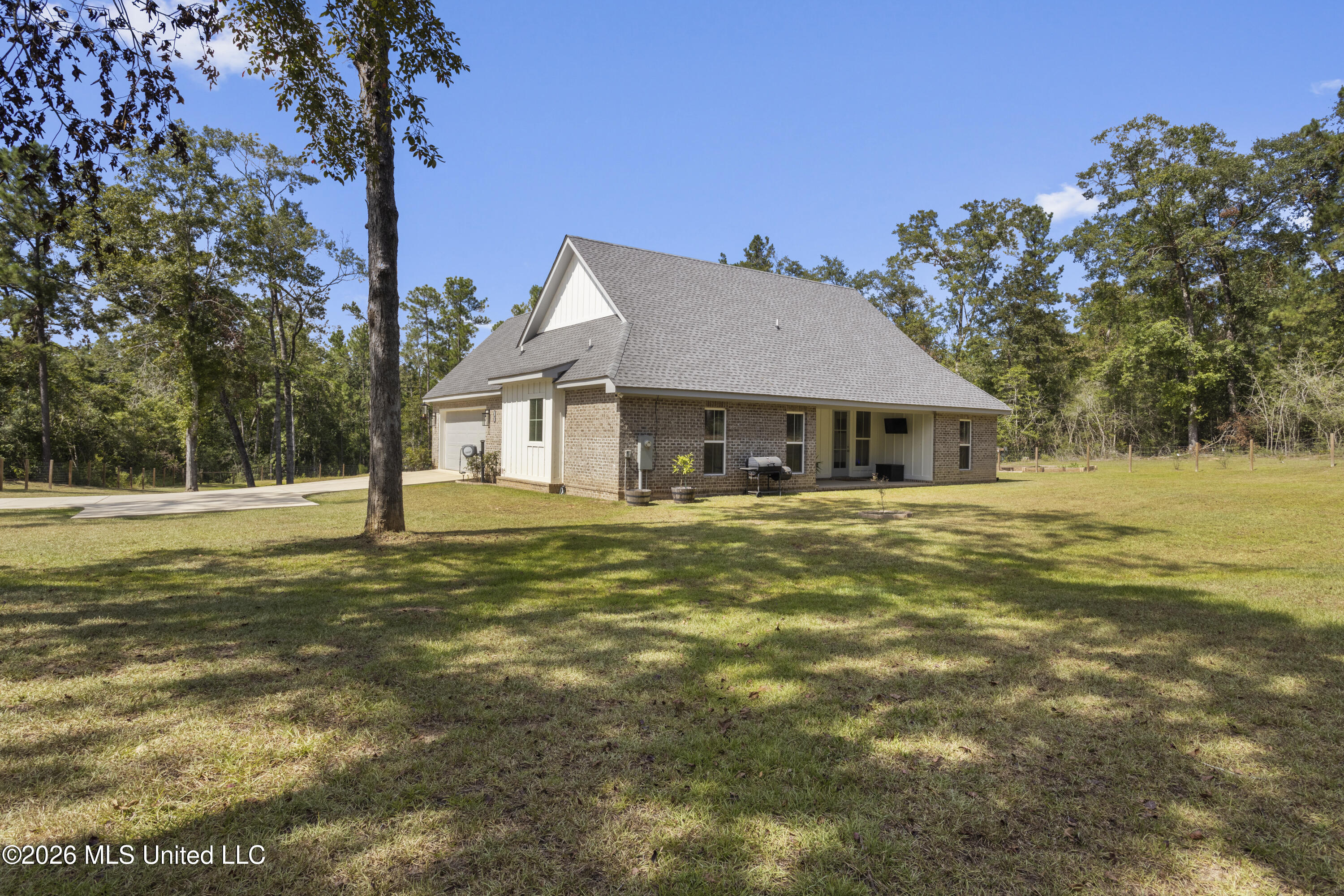 9 Stone Forrest Trail Property Photo 40