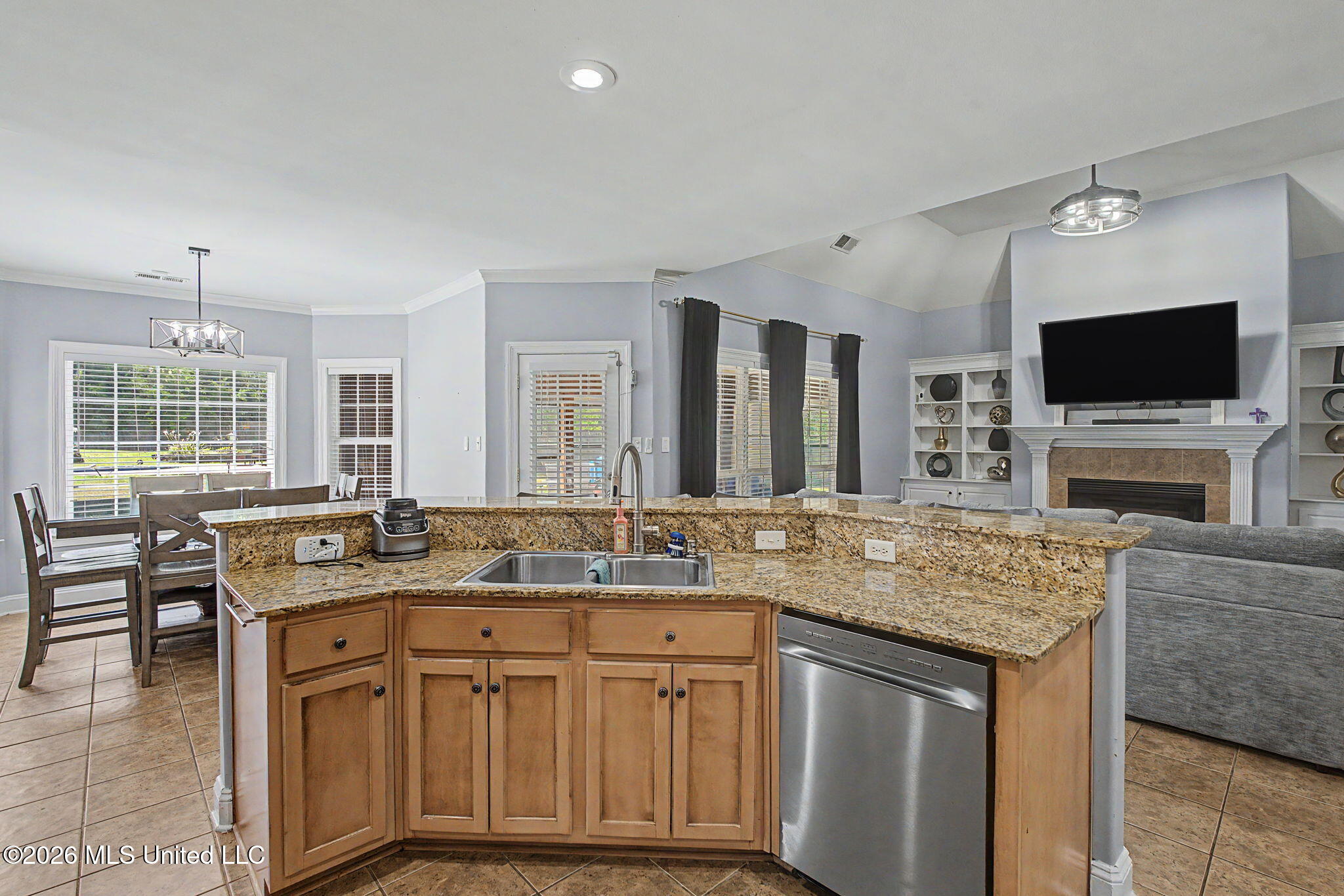 6459 Carson Drive Property Photo 16