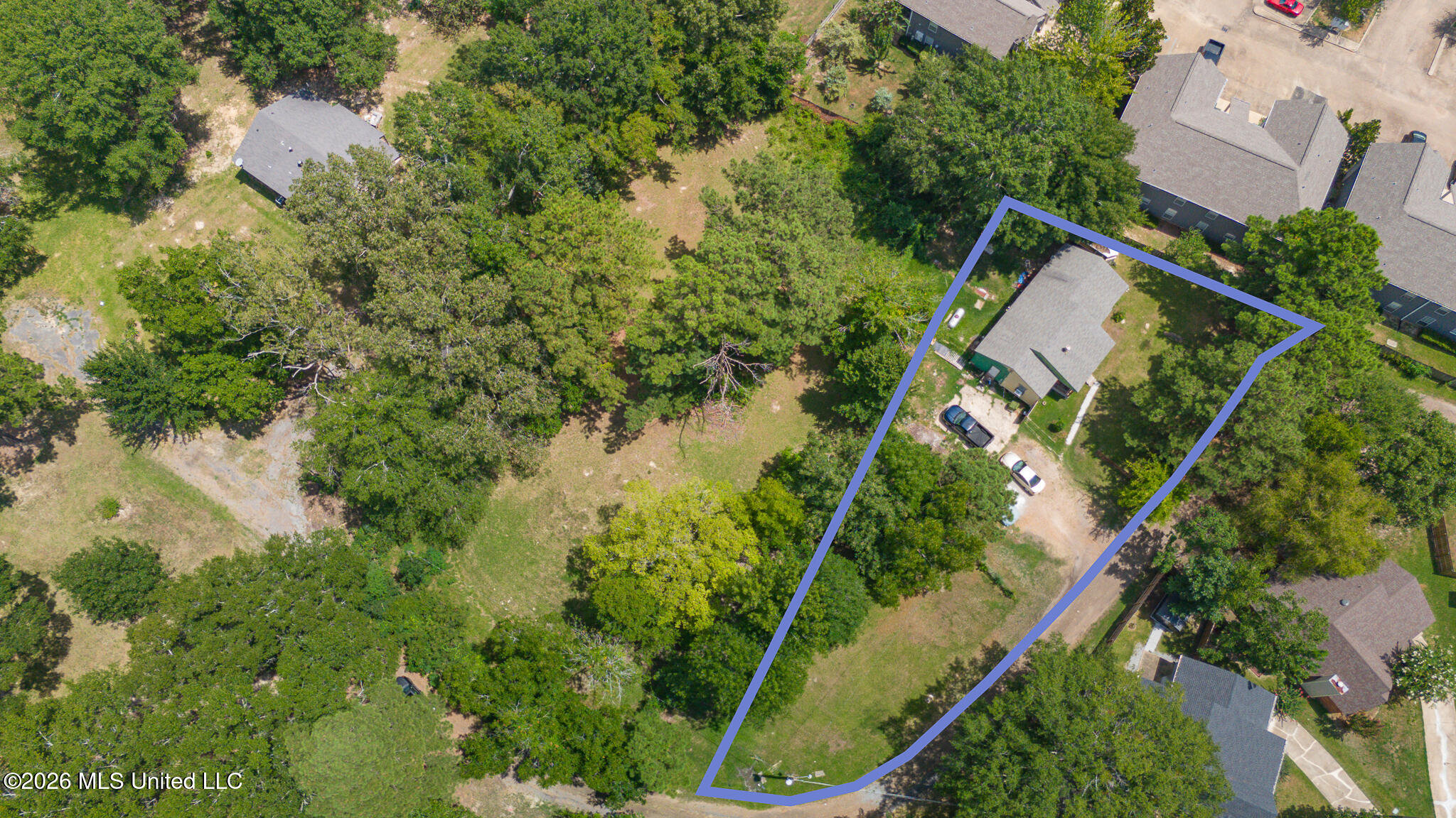 120 Woody Drive Property Photo 1