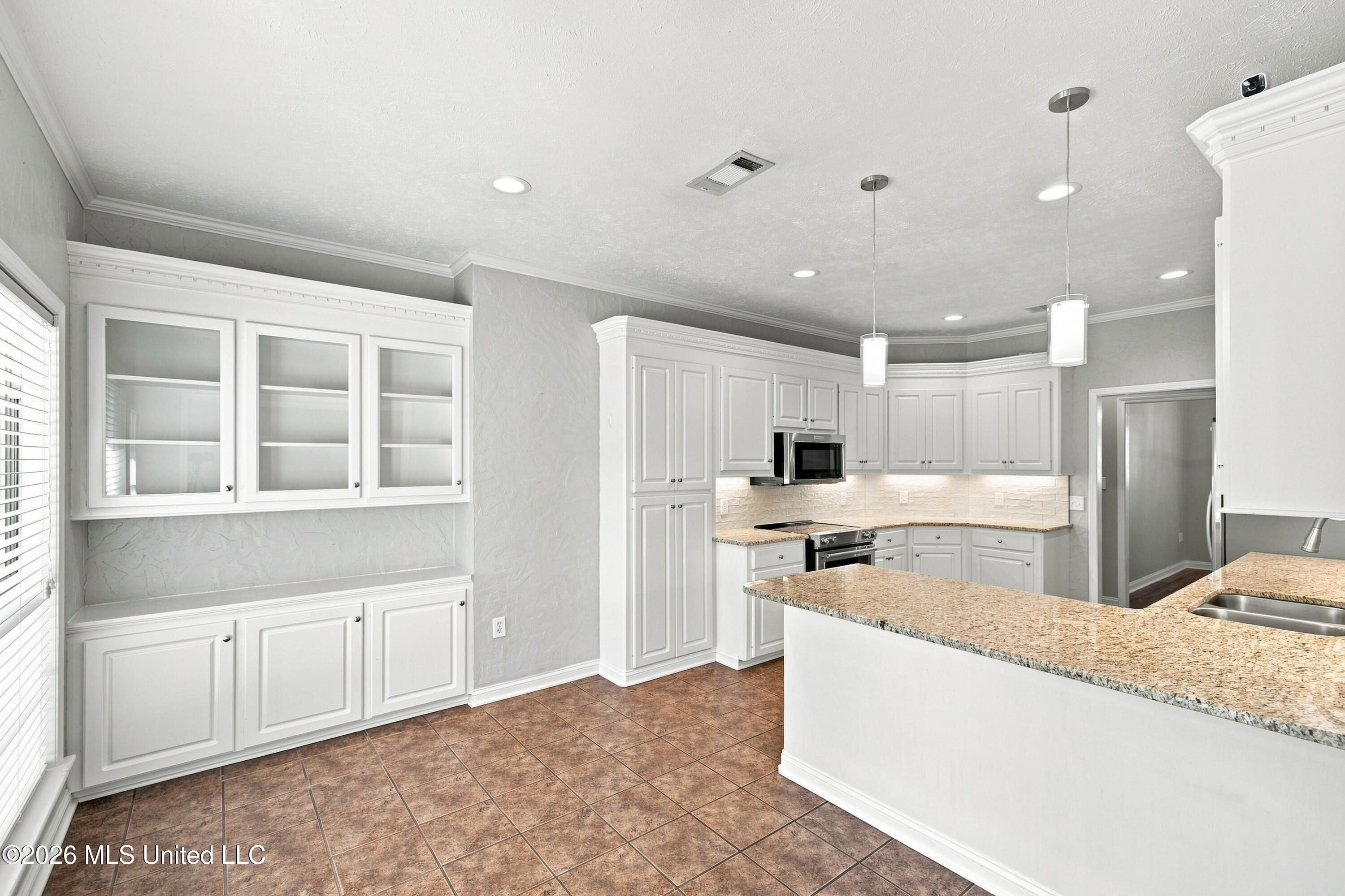 102 Spring Valley Drive Property Photo 14