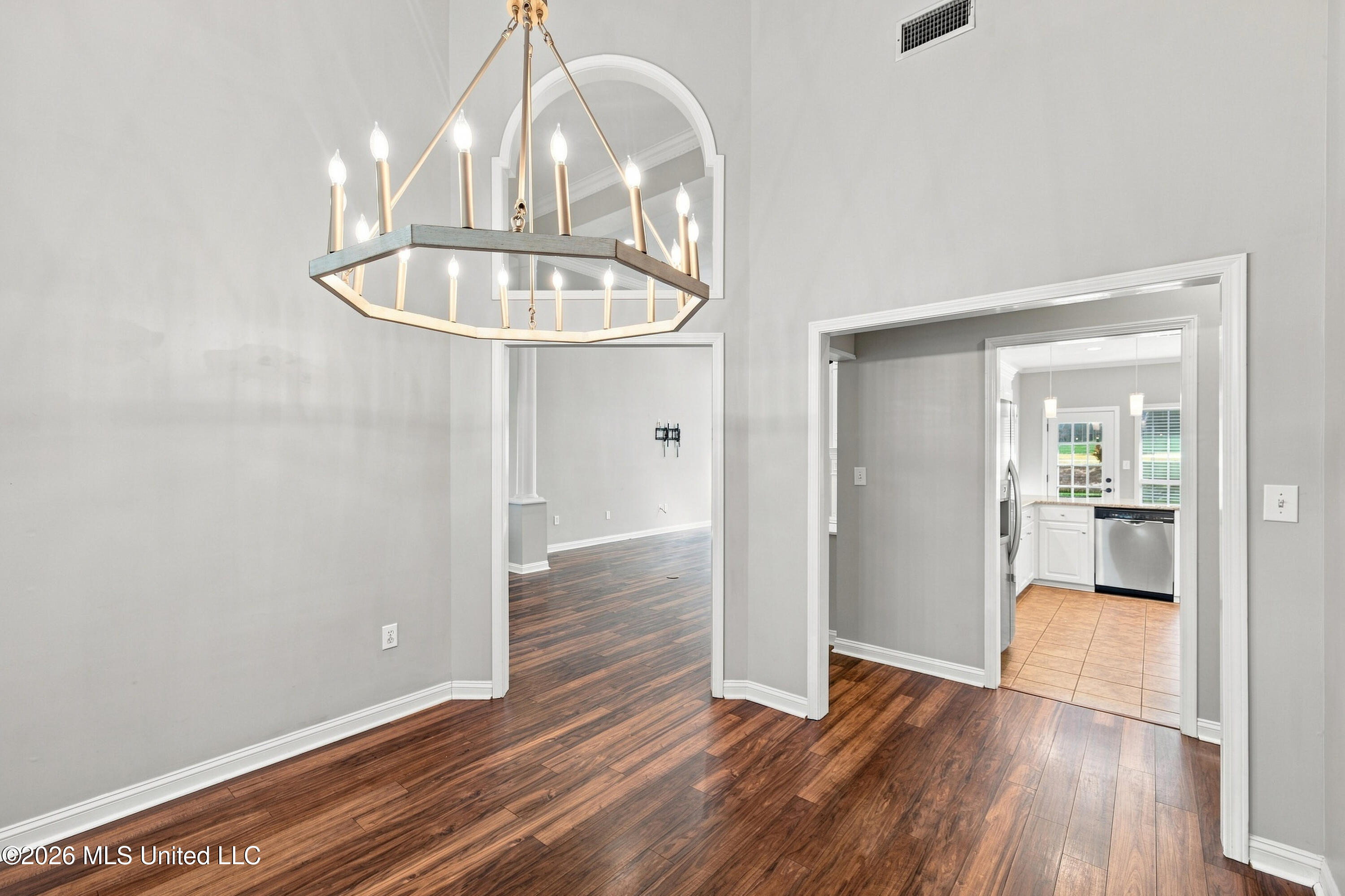102 Spring Valley Drive Property Photo 16