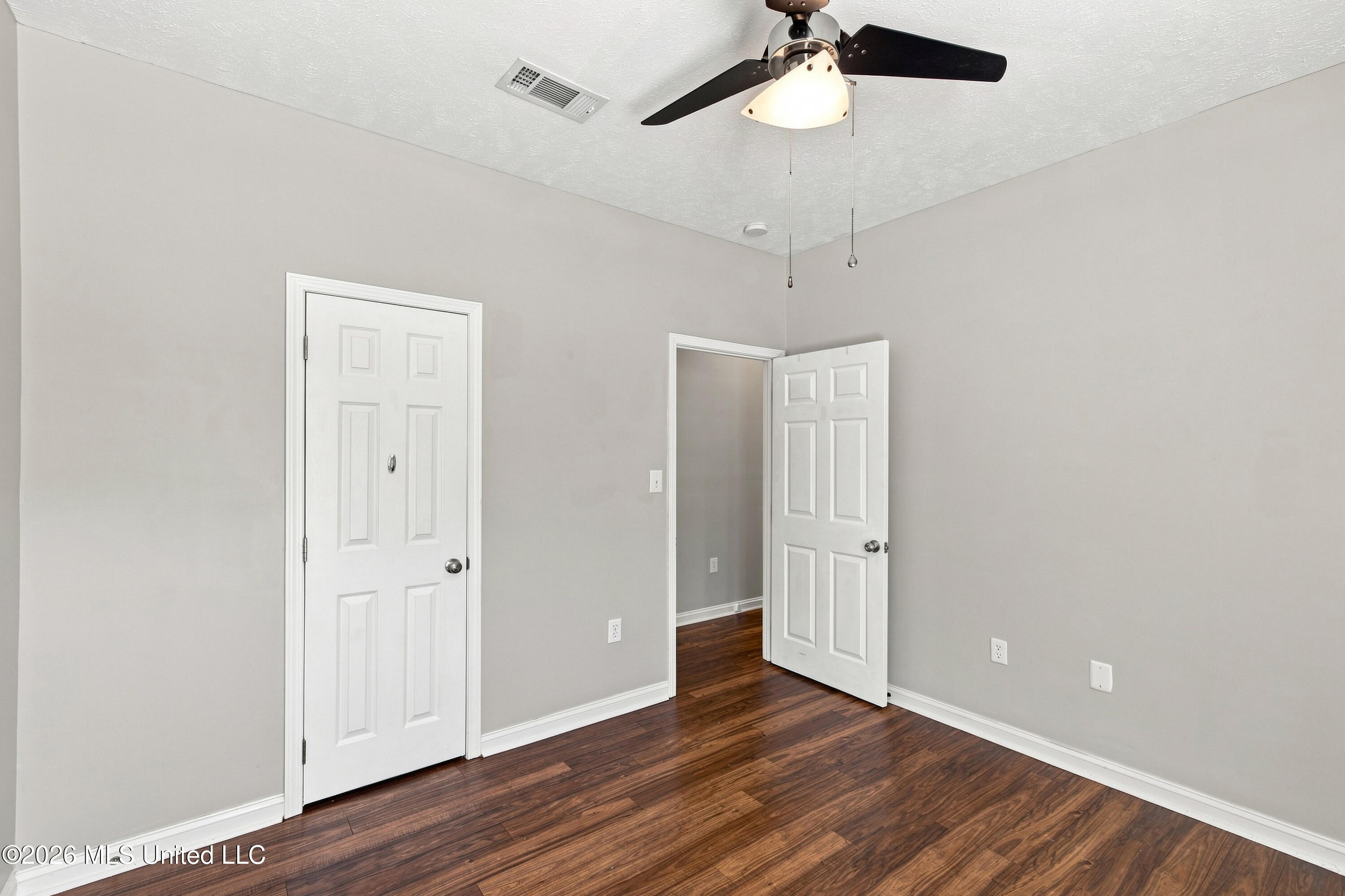 102 Spring Valley Drive Property Photo 29