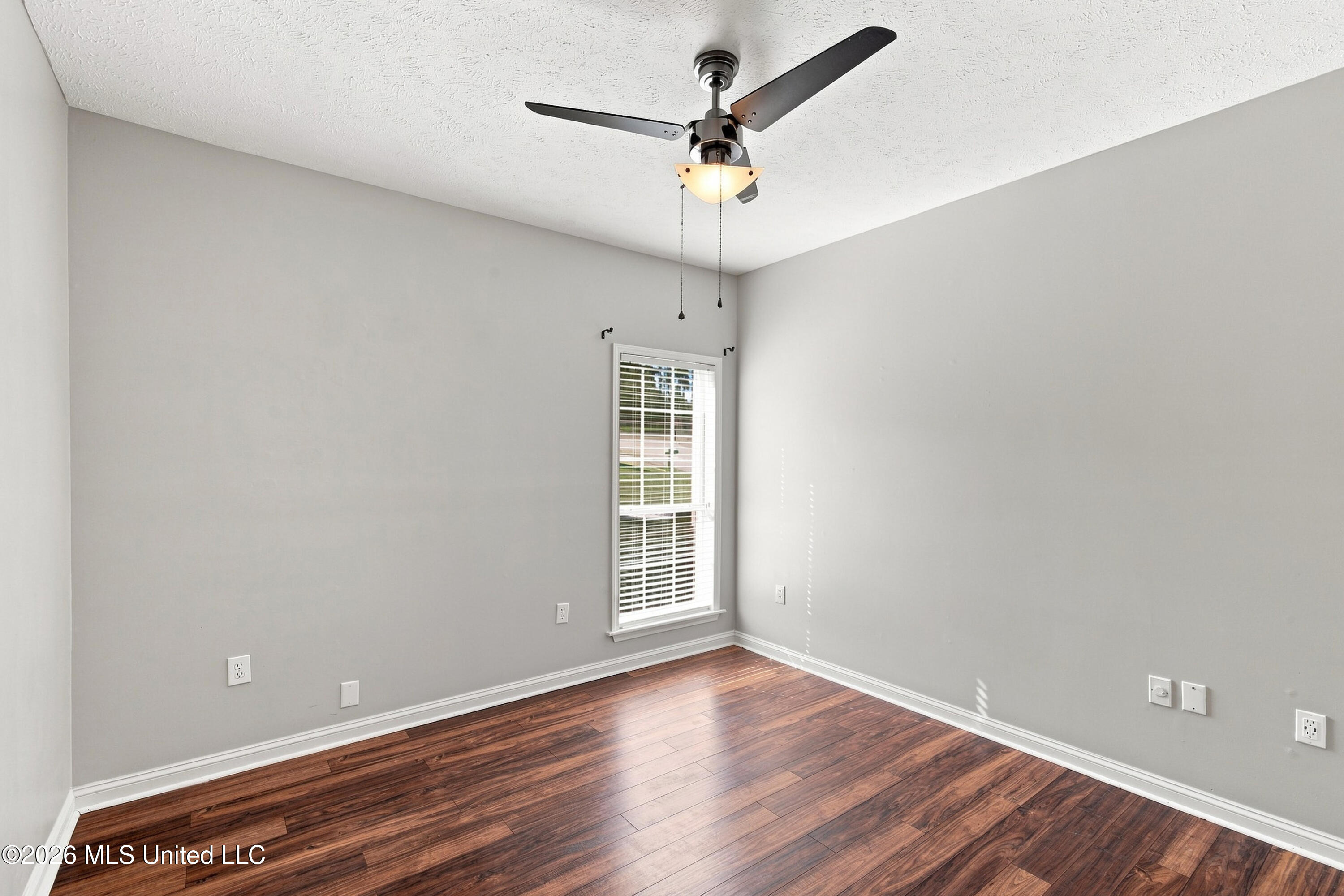 102 Spring Valley Drive Property Photo 30